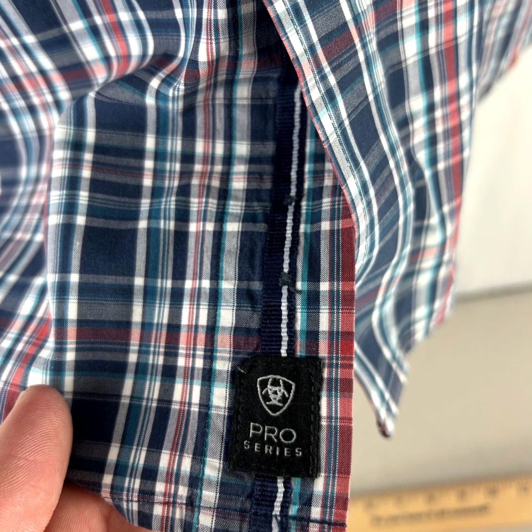 Ariat Ariat Pro Series Mens Medium Plaid Long Sleeve Button-Down Shirt Blue Red Size US M / EU 48-50 / 2 - 7 Thumbnail