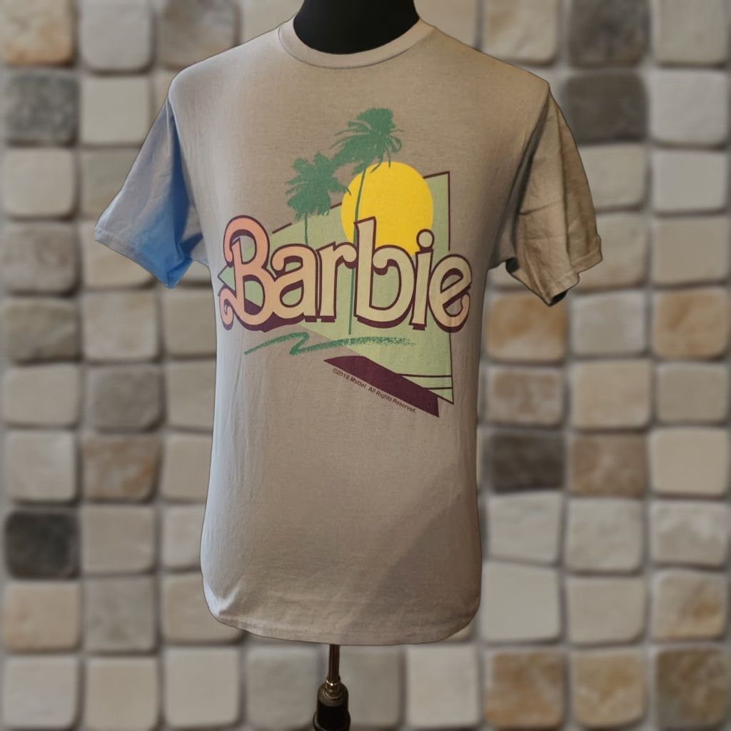 Port & Company VINTAGE 2018 Mattel Barbie Retro Logo Light Blue T Shirt Medium Size US M / EU 48-50 / 2 - 1 Preview
