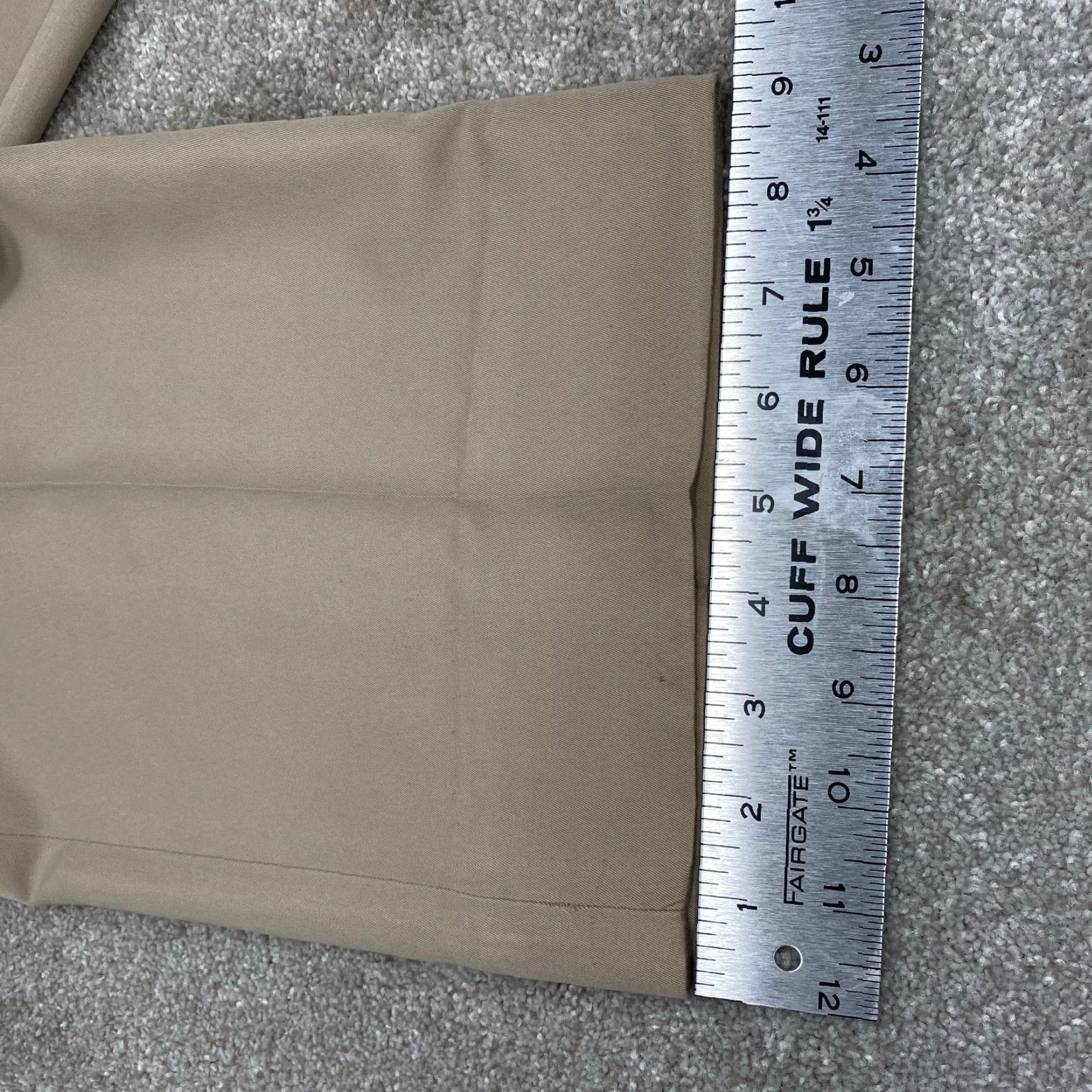 Dockers DOCKERS EXACT Dress Pants Mens 34x31 Pleated Front Beige 7197 Size US 34 / EU 50 - 8 Thumbnail