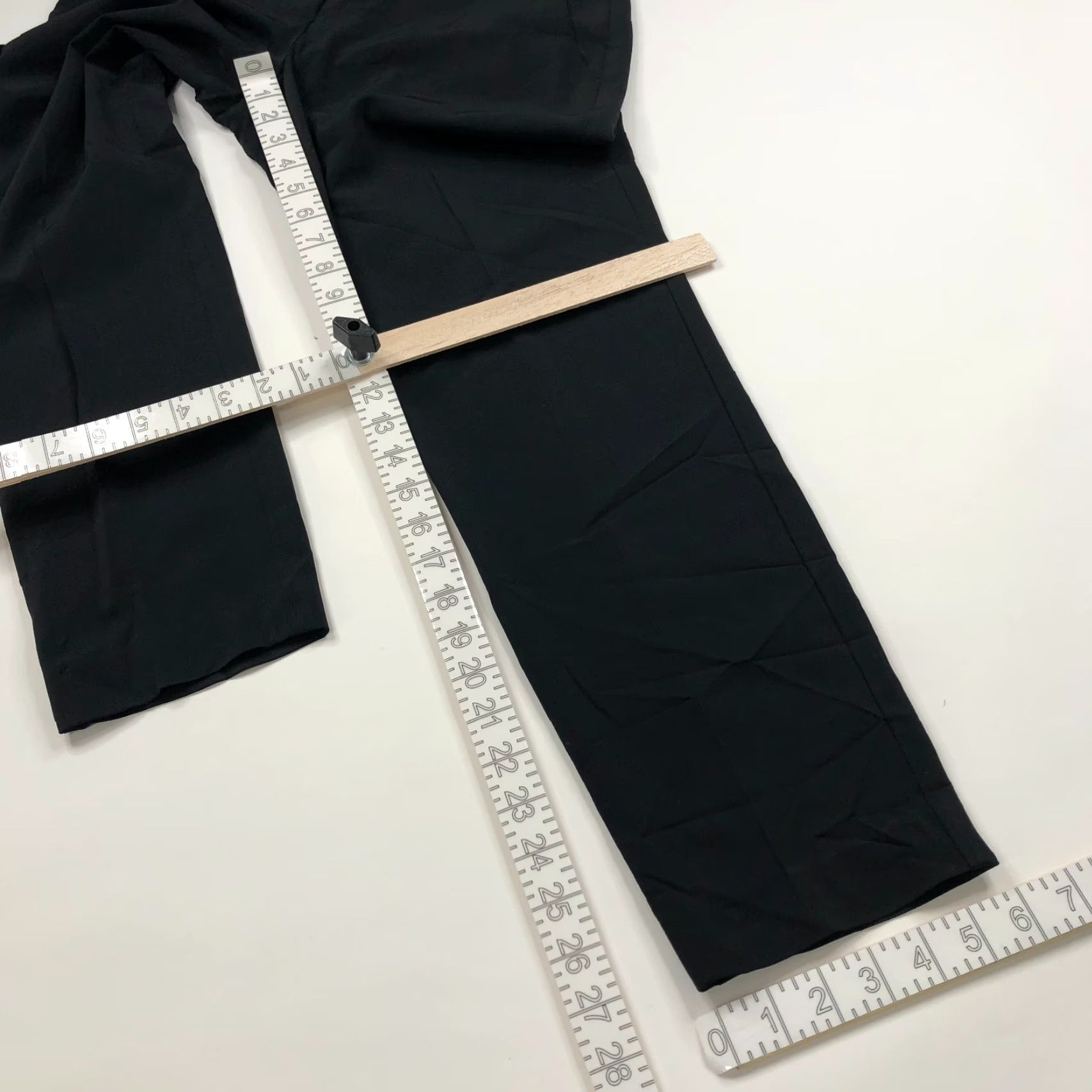 Theory Theory Sierra Ankle 4 Dress Pants Black C0506205, Mid Rise, 31W 27L, 4, Woolless Fabric? (Note: Original title only; excluding added details) Size 27" / US 4 / IT 40 - 6 Thumbnail