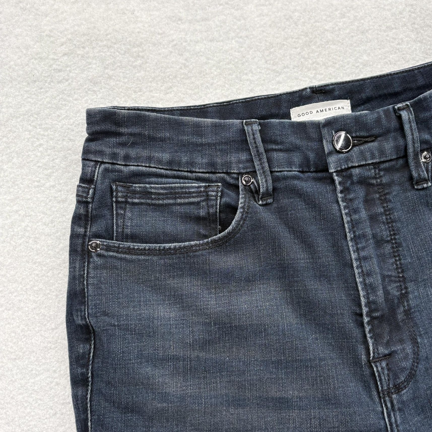 Good American Good American Jeans Womens 10/30 Dark Blue Mid Rise Ankle Raw Hem Stretch Skinny Size 32" / US 10 / IT 46 - 4 Thumbnail