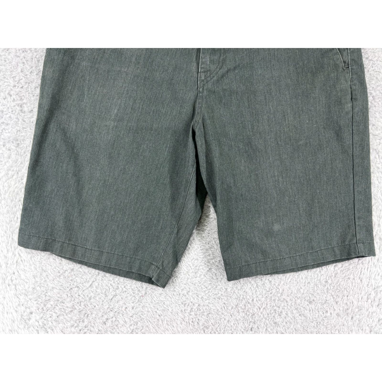 Volcom Volcom Shorts Mens 32 Gray Polyester Blend Skate Baseball Beach Chino Zip Fly Size US 32 / EU 48 - 5 Thumbnail