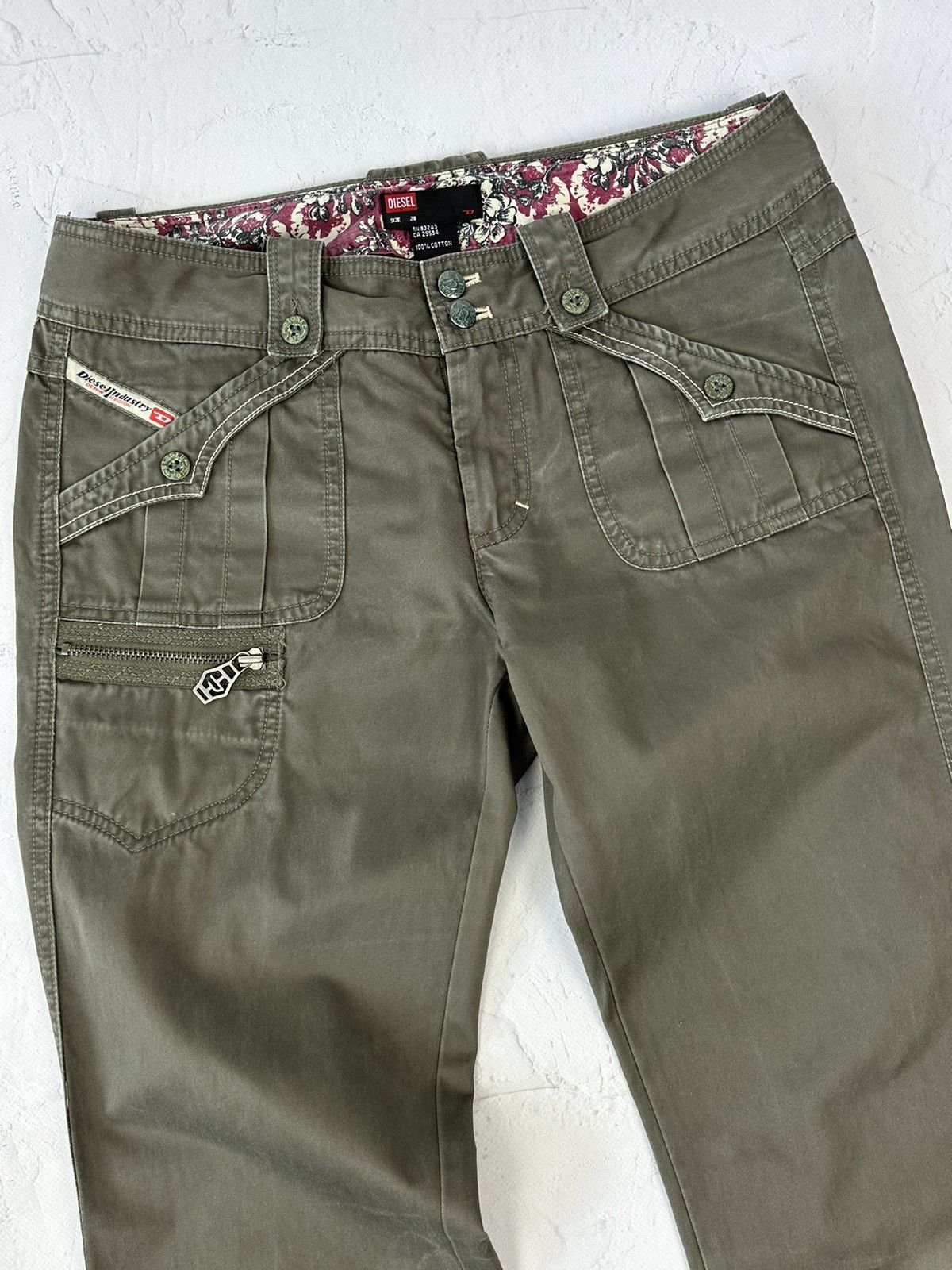 Diesel × Vintage Y2K Vintage Diesel Khaki Cotton Women’s Pants Size 28" / US 6 / IT 42 - 4 Thumbnail