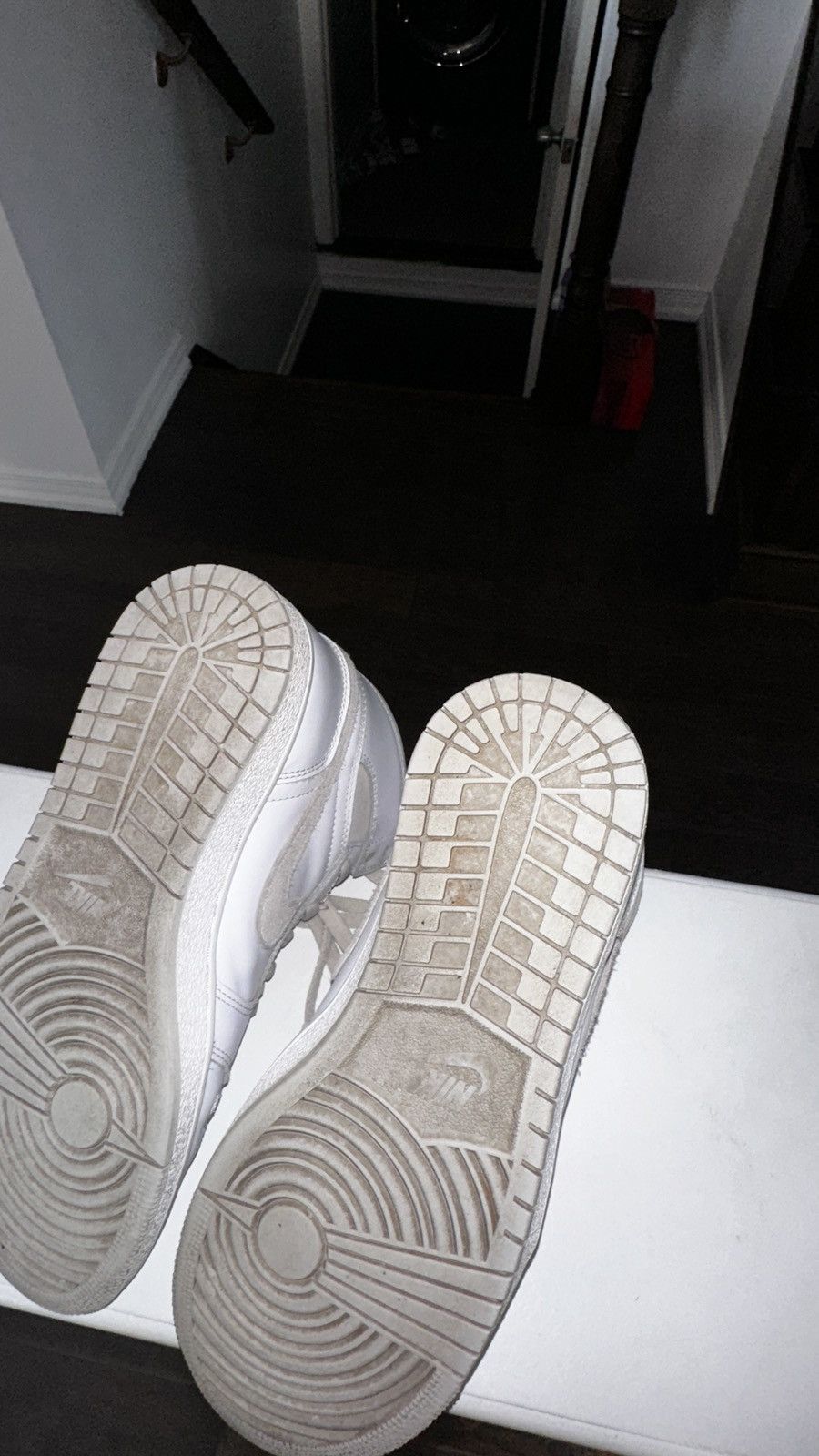 Jordan Brand × Nike Jordan 1 Neutral Grey 1985 Cut Size US 9 / EU 42 - 7 Thumbnail