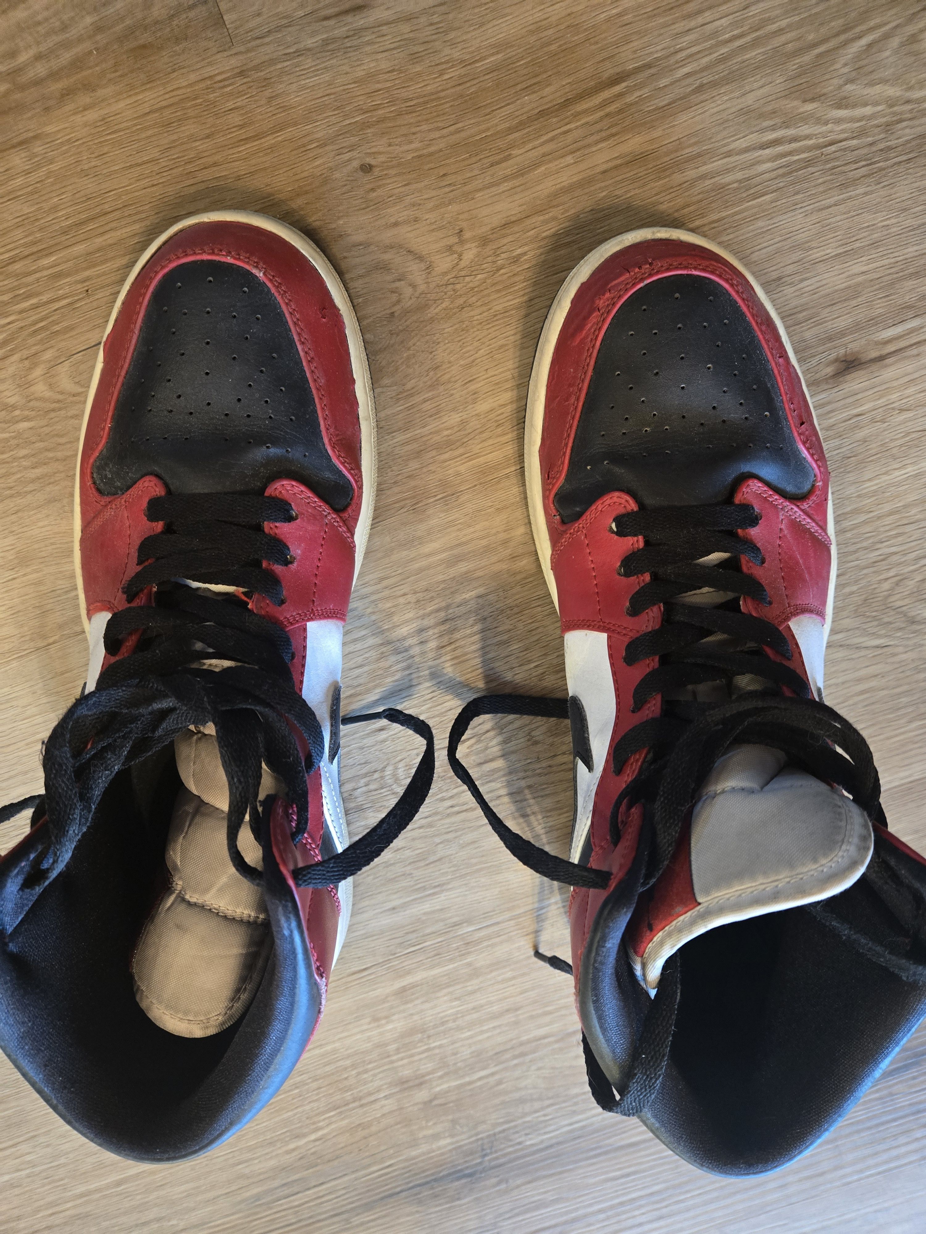 Jordan Brand Jorden 1 black Chicago’s Size US 11 / EU 44 - 4 Thumbnail