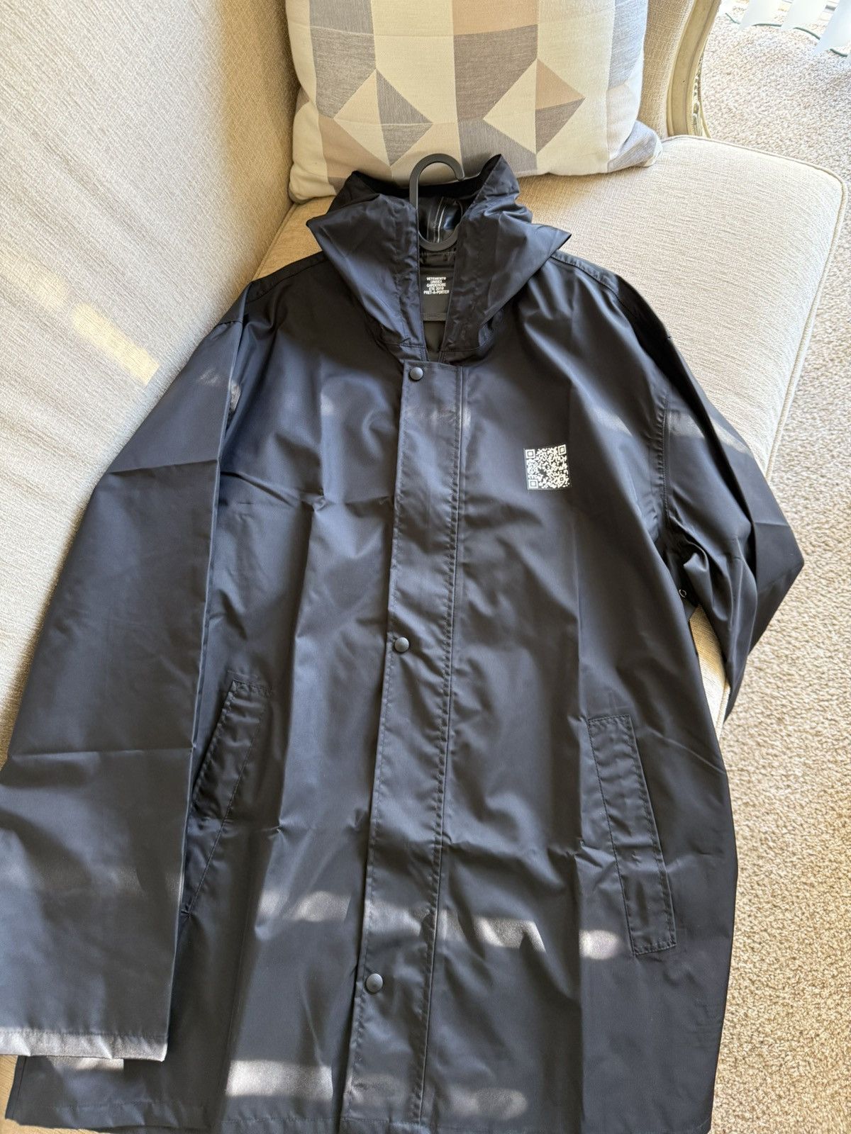 Vetements aries raincoat new arrivals