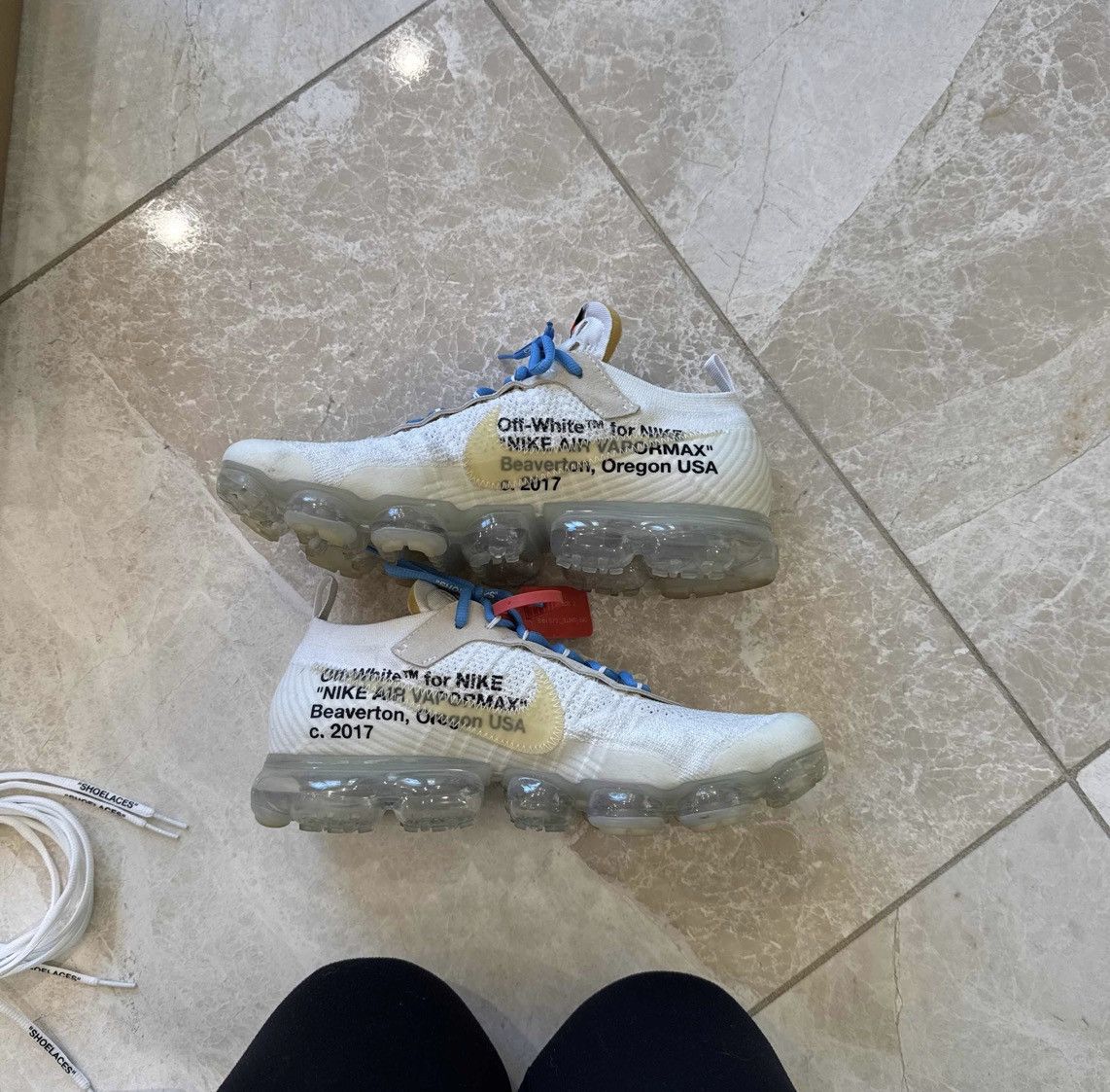 Nike × Off-White Off White x Nike Air VaporMax 'Part 2' Size US 11.5 / EU 44-45 - 2 Thumbnail