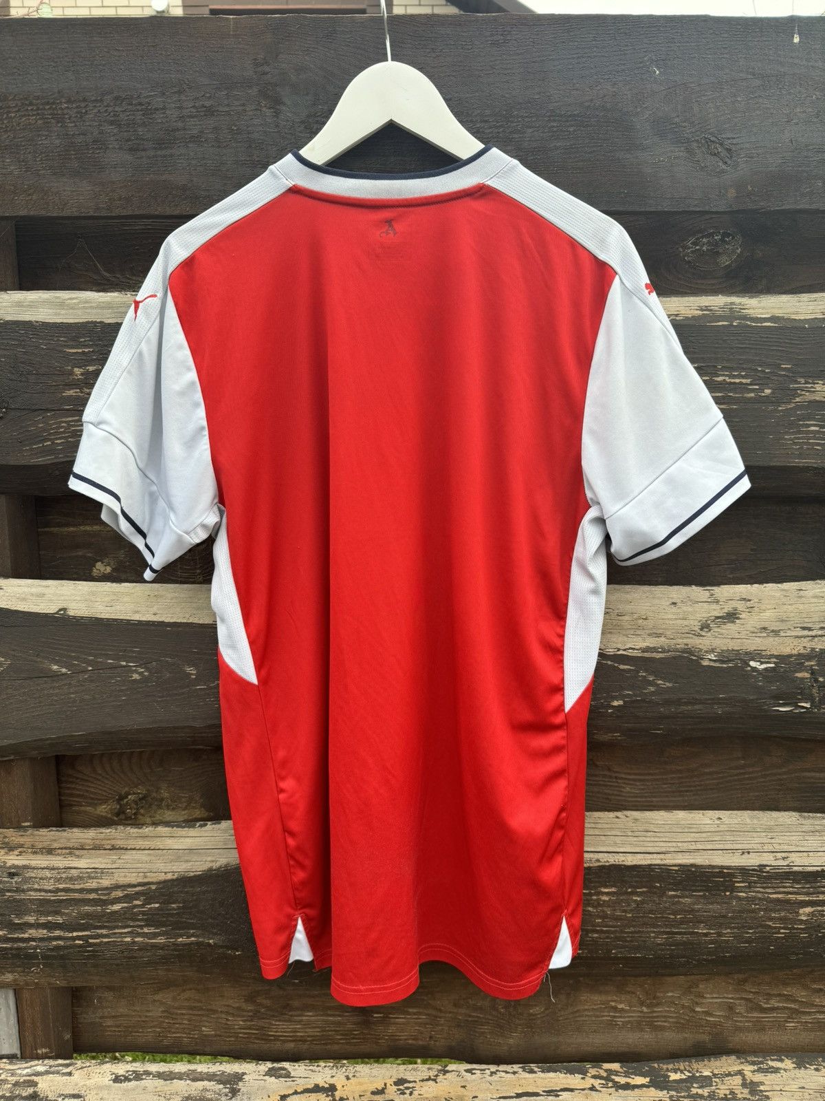 Puma 2016 Puma Arsenal home jersey Size US XL / EU 56 / 4 - 11 Thumbnail