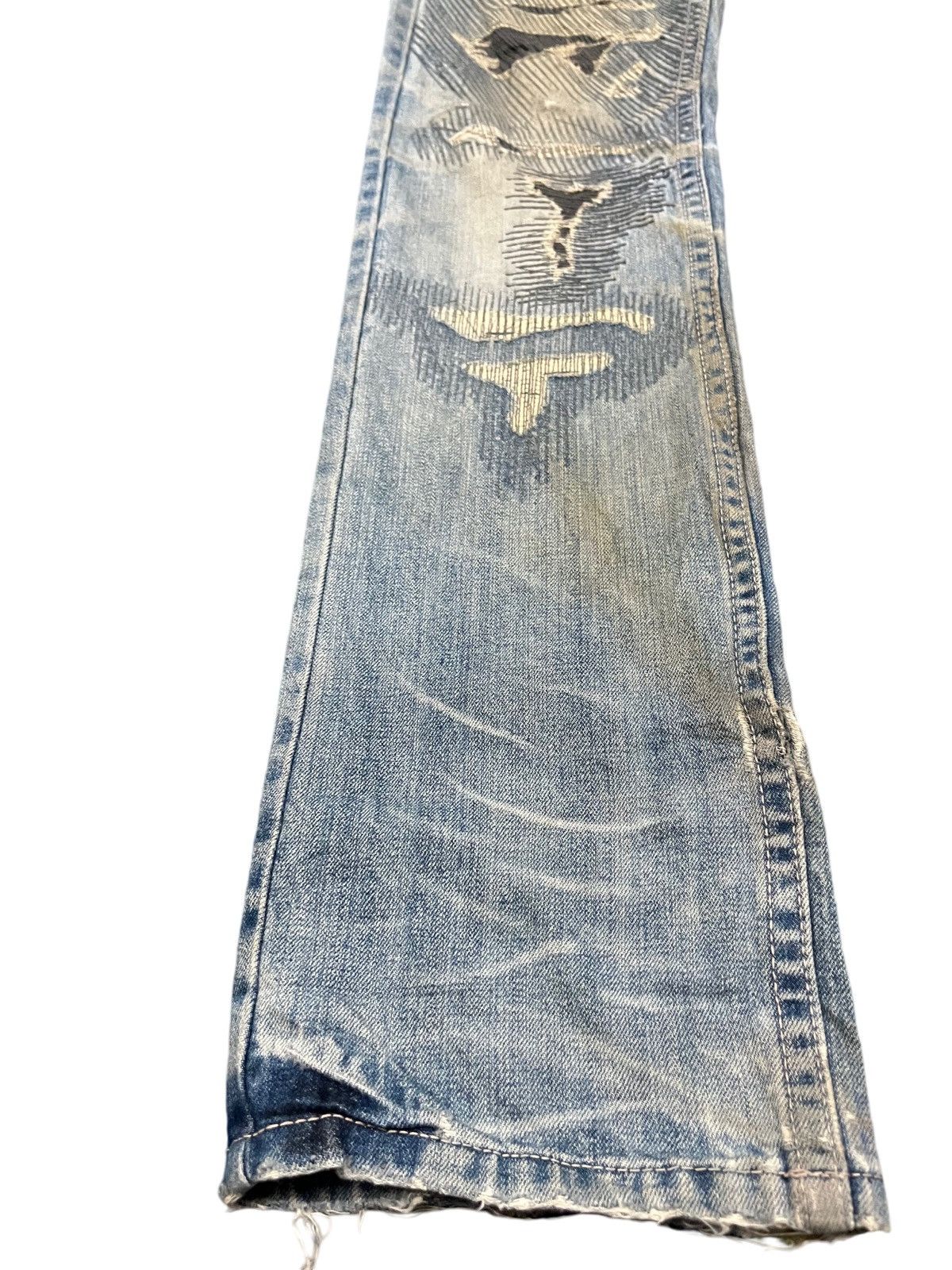 Ed Hardy × Le Grande Bleu (L.G.B.) Vintage Red Pepper Patches Distressed Denim Size US 32 / EU 48 - 3 Thumbnail