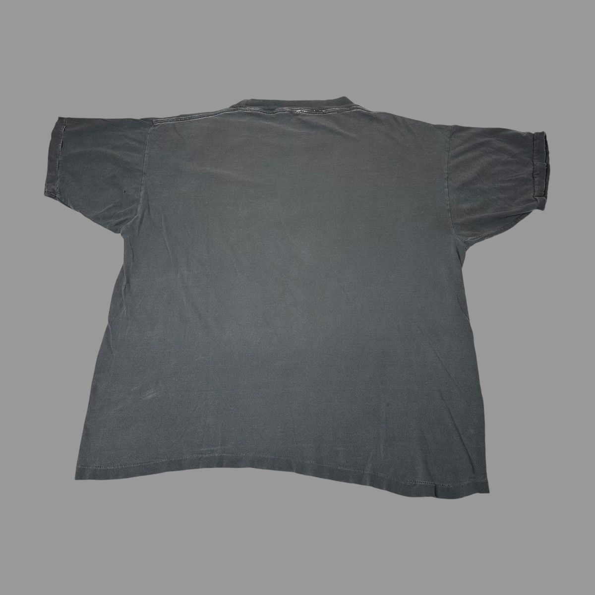 Vintage Vintage faded black 90s tshirt Size US L / EU 52-54 / 3 - 2 Thumbnail