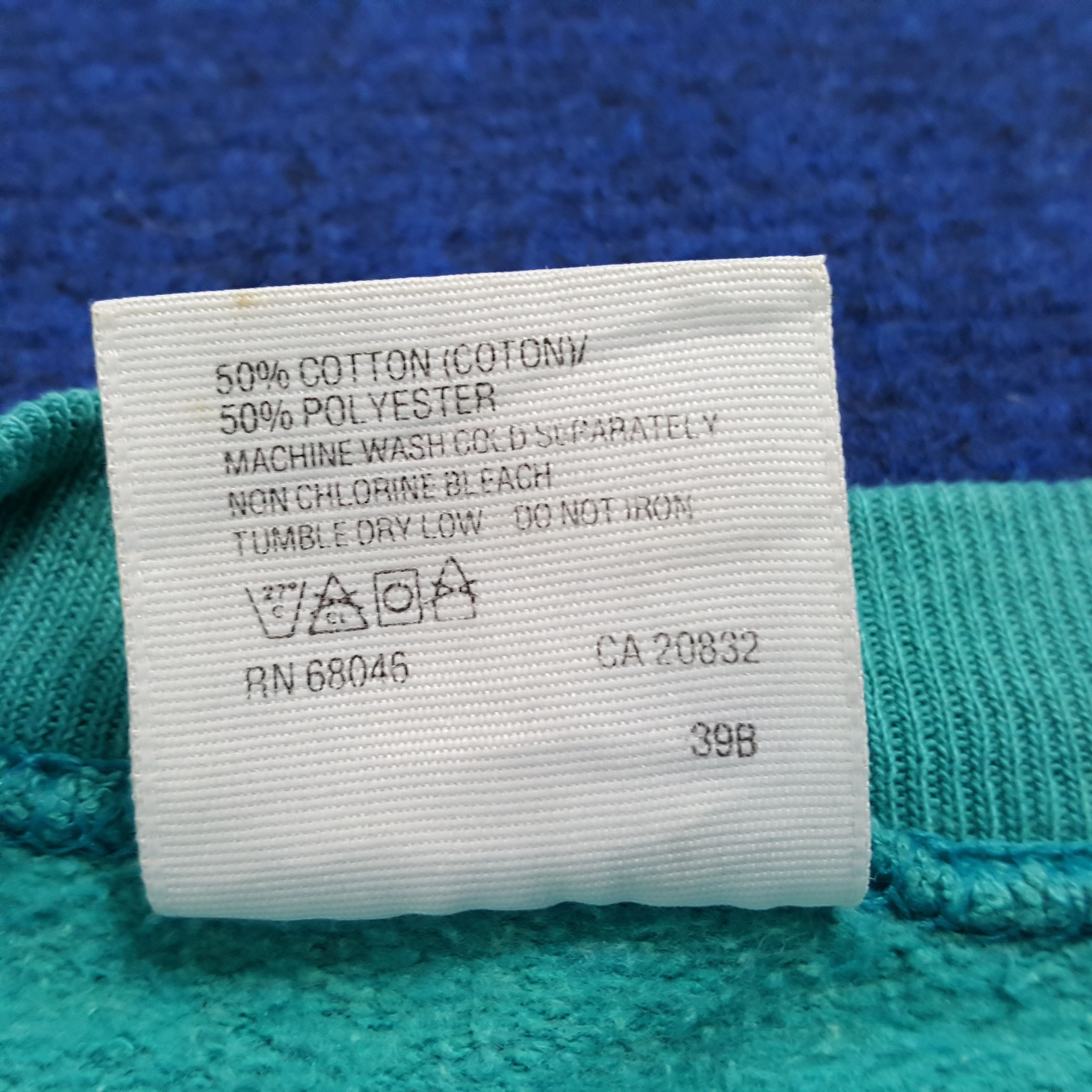 Vintage Vintage Tultex Plain Winter Sweatshirts Size US XL / EU 56 / 4 - 10 Thumbnail