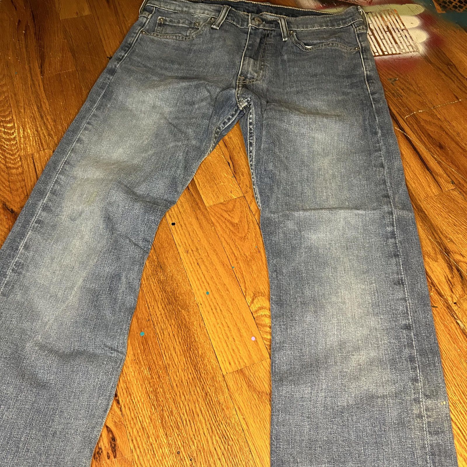 Other Levi's 513 Men's Straight Jeans - Classic Denim Coolness Size US 31 - 1 Thumbnail