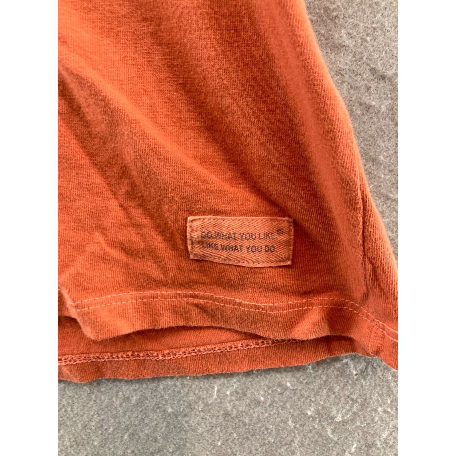 Life is Good Life is Good Graphic Tee Love USA Womens Large Orange V-Neck T-Shirt Casual Patriotic Size L / US 10 / IT 46 - 5 Thumbnail