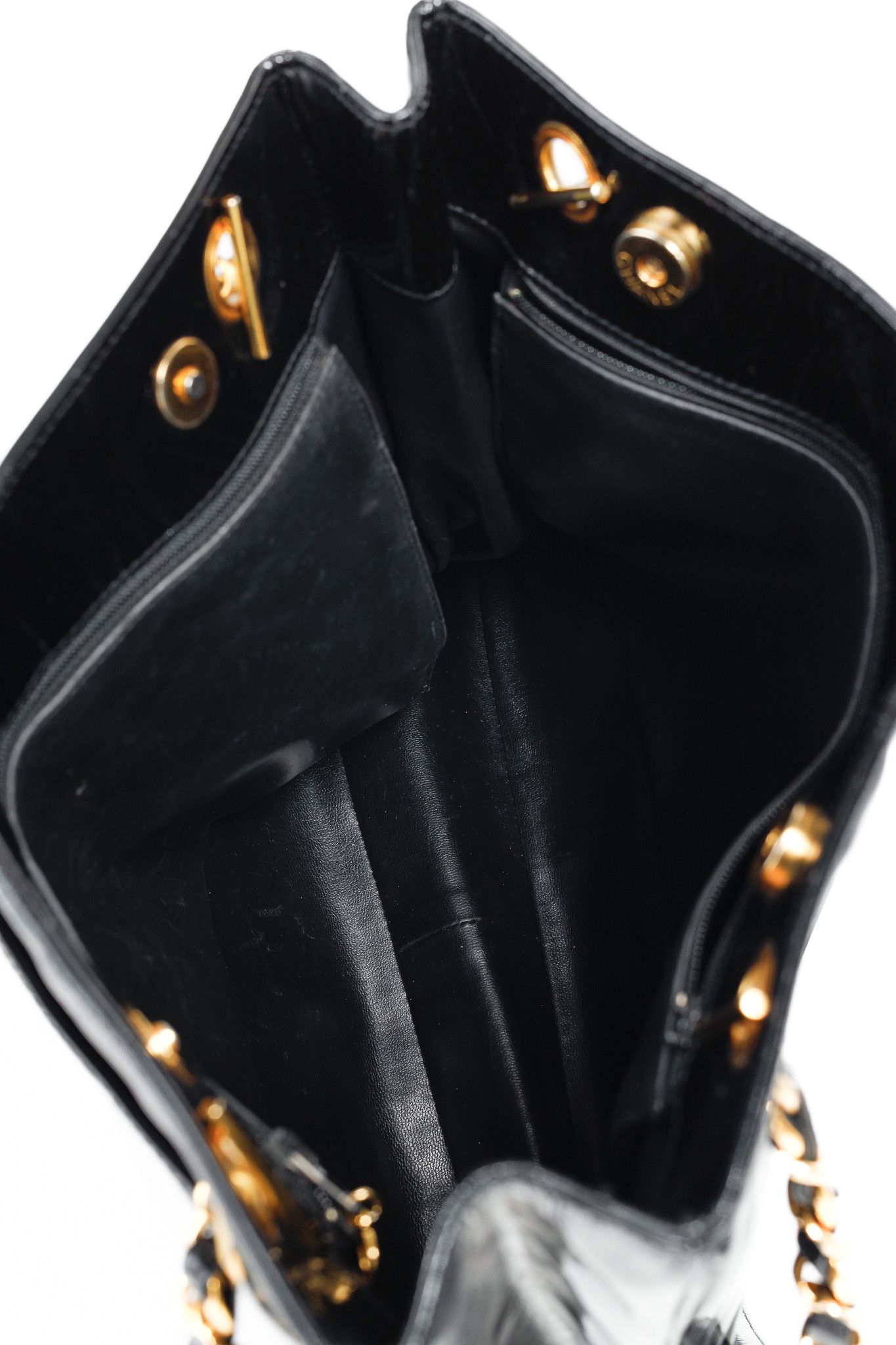 Chanel Chanel Vintage Black Patent Gold Plated CCs Shoulder bag Size ONE SIZE - 13 Thumbnail