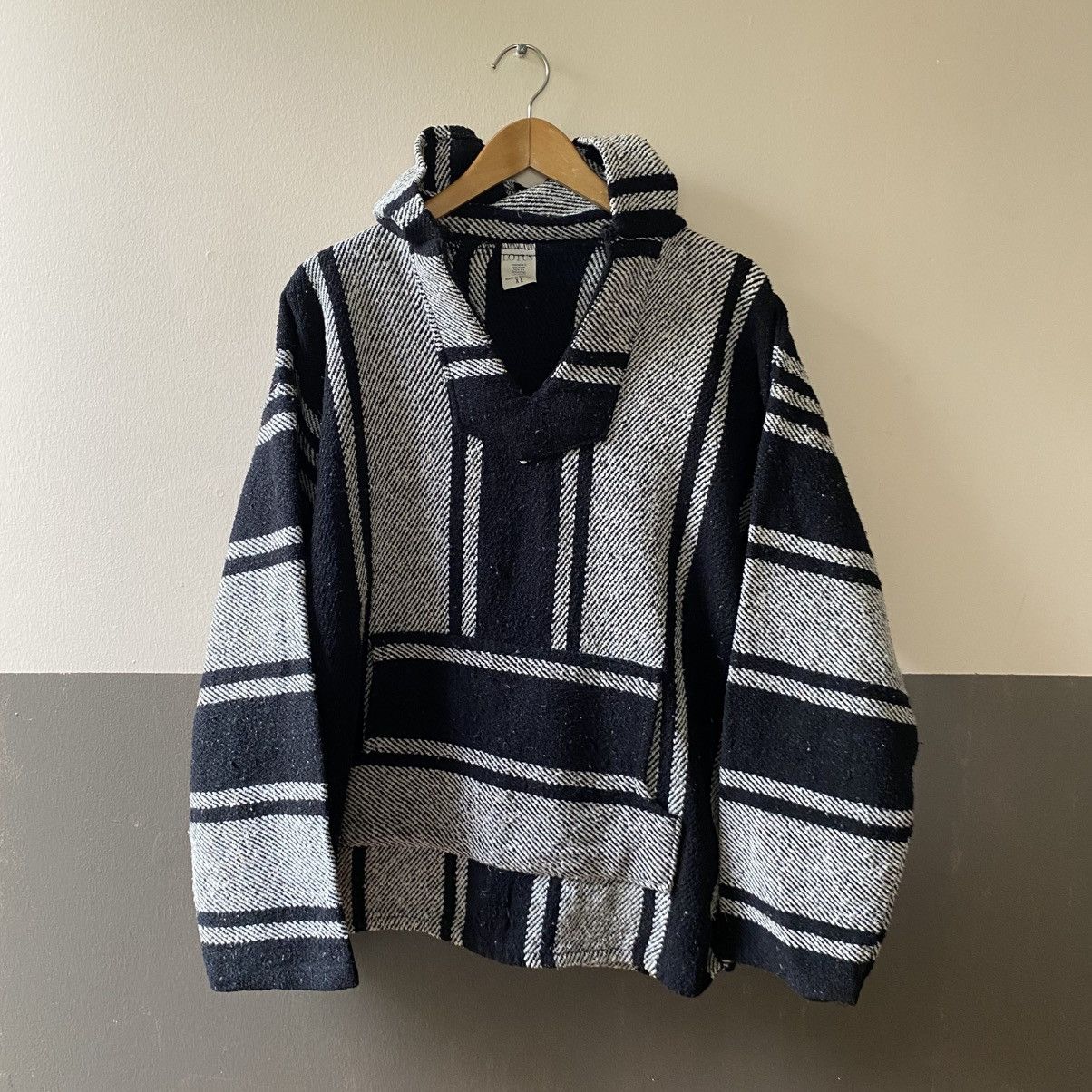 Vintage Black & White Striped Baja Hoodie Pullover Size US XL / EU 56 / 4 - 18 Thumbnail