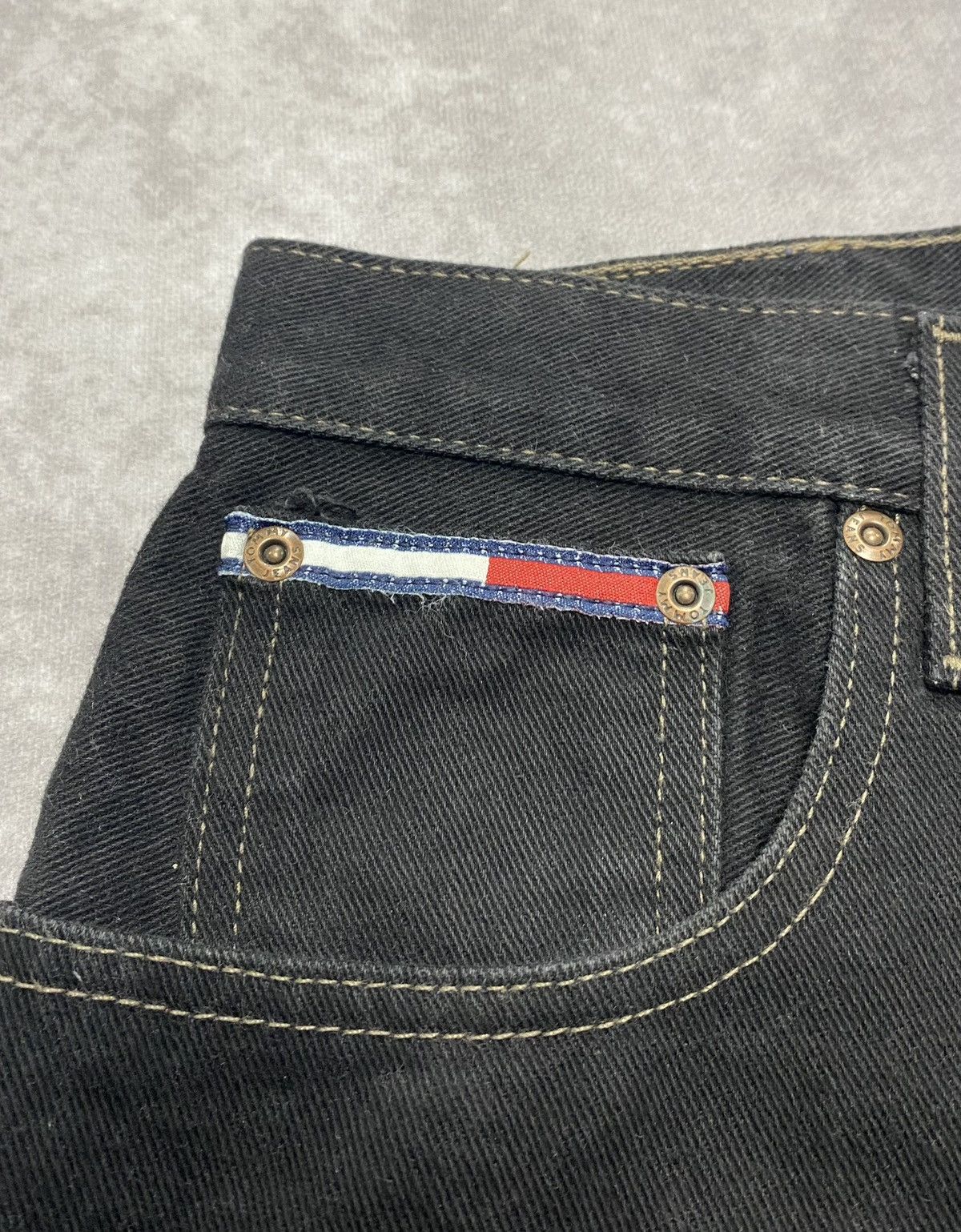 Tommy Jeans 90’s Vintage Tommy Jeans Relaxed Fit Black Denim Jeans 38/30 Size US 38 / EU 54 - 3 Thumbnail
