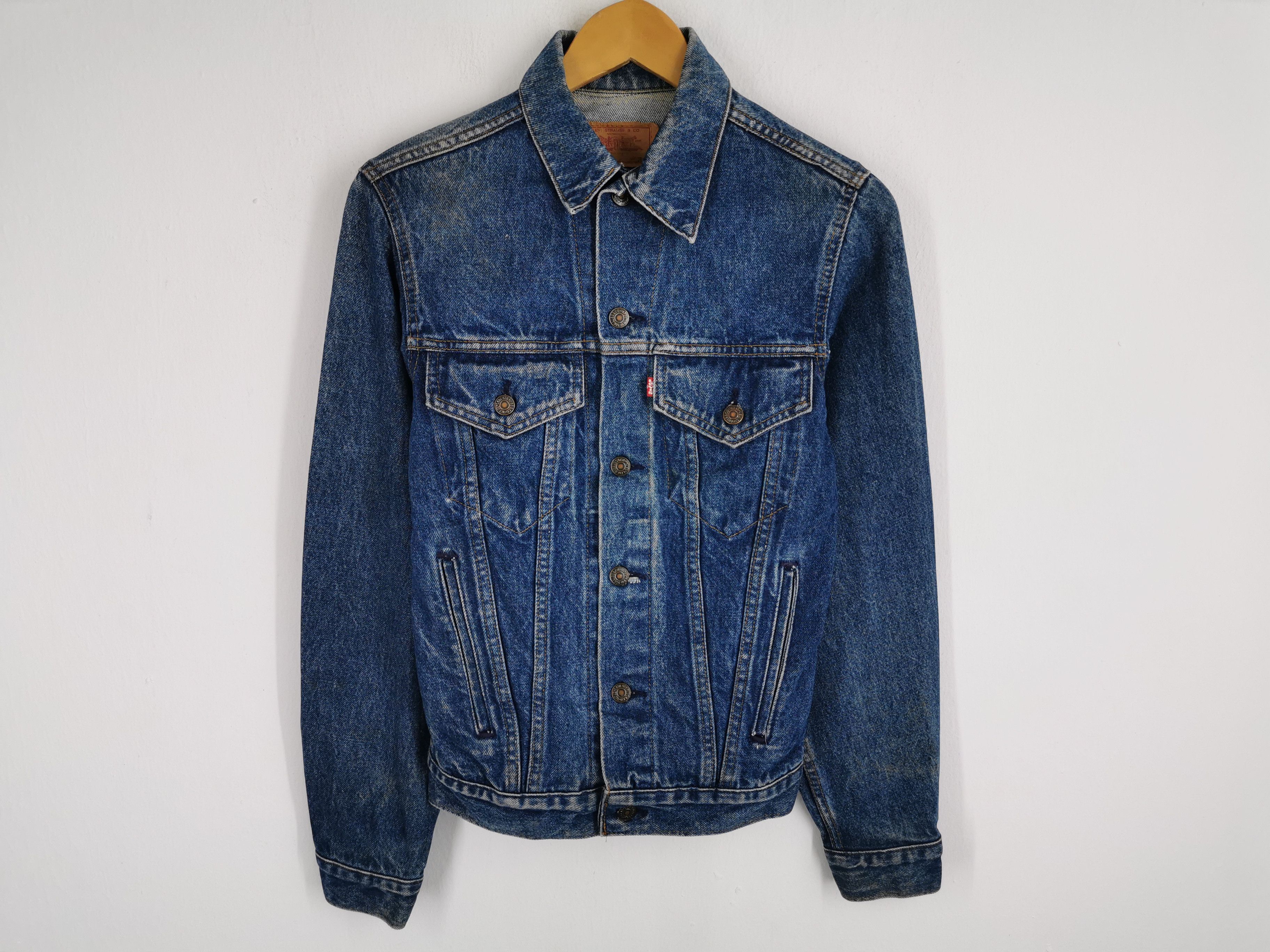 Distressed Vintage 80s Levis 71506-0216 Trucker Denim