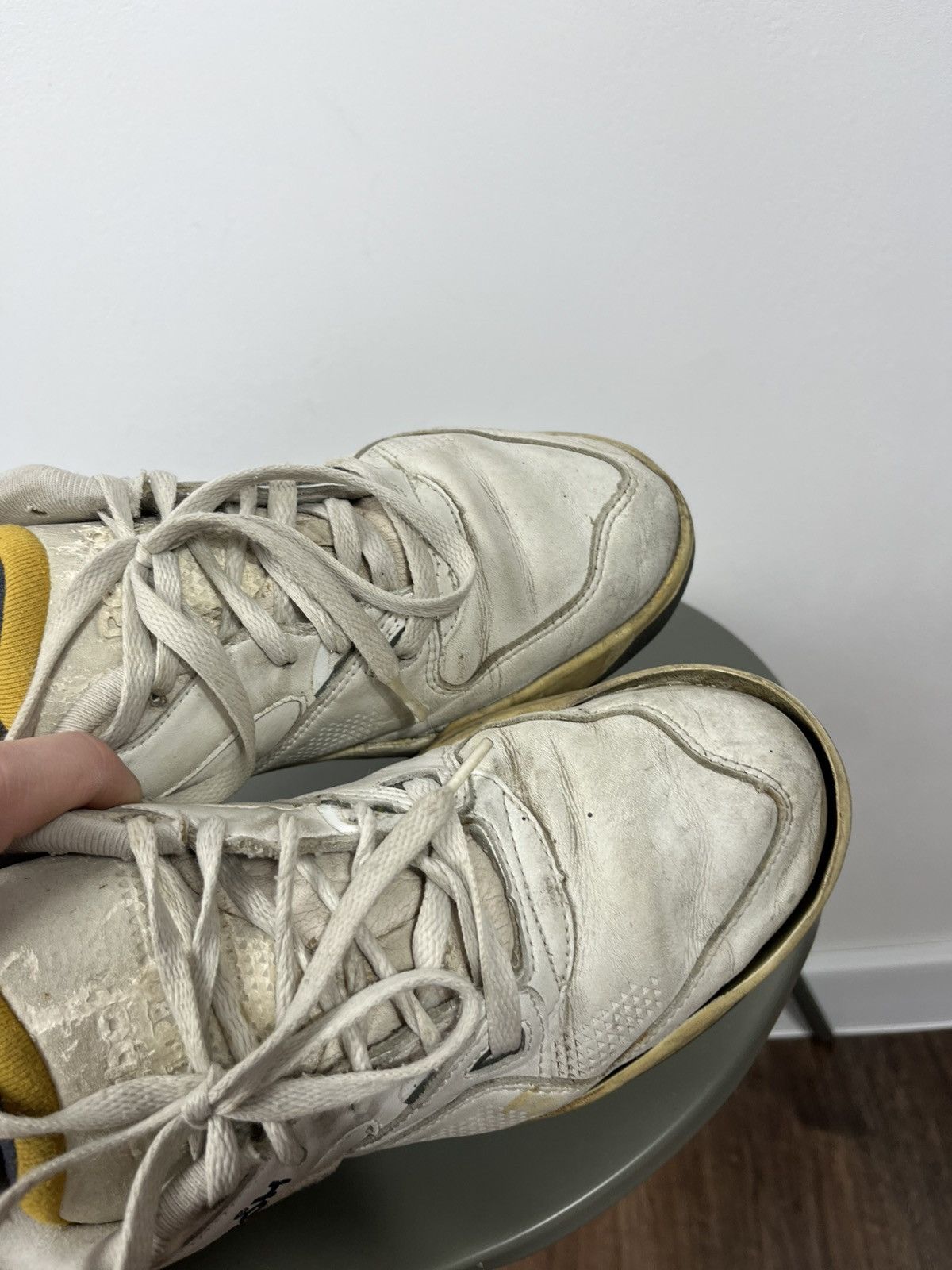 Reebok Vintage Reebok Classic Leather Sneakers White Yellow EU 43 Size US 9.5 / EU 42-43 - 9 Thumbnail