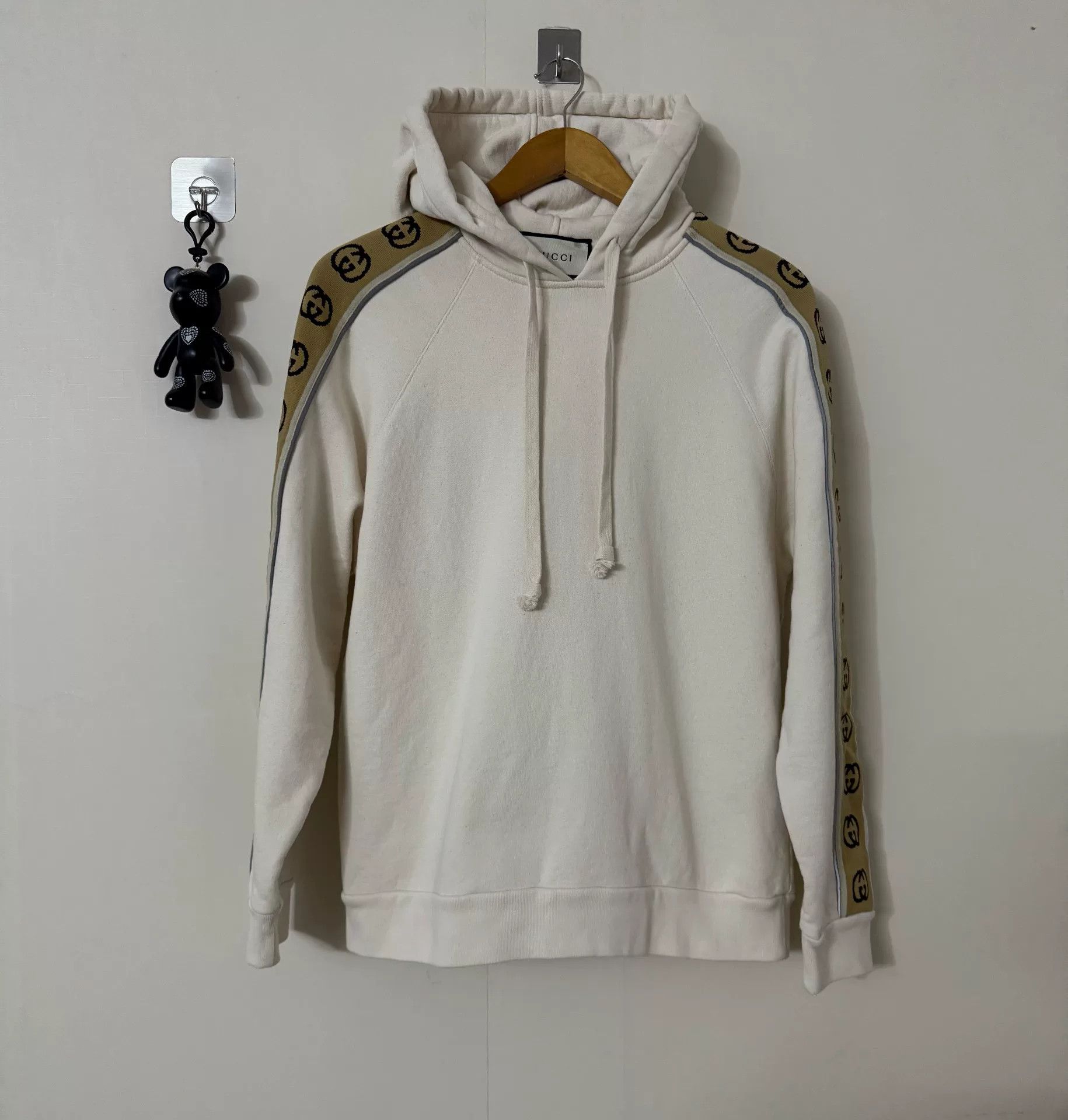 gucci white reflective hooded sweatshirt