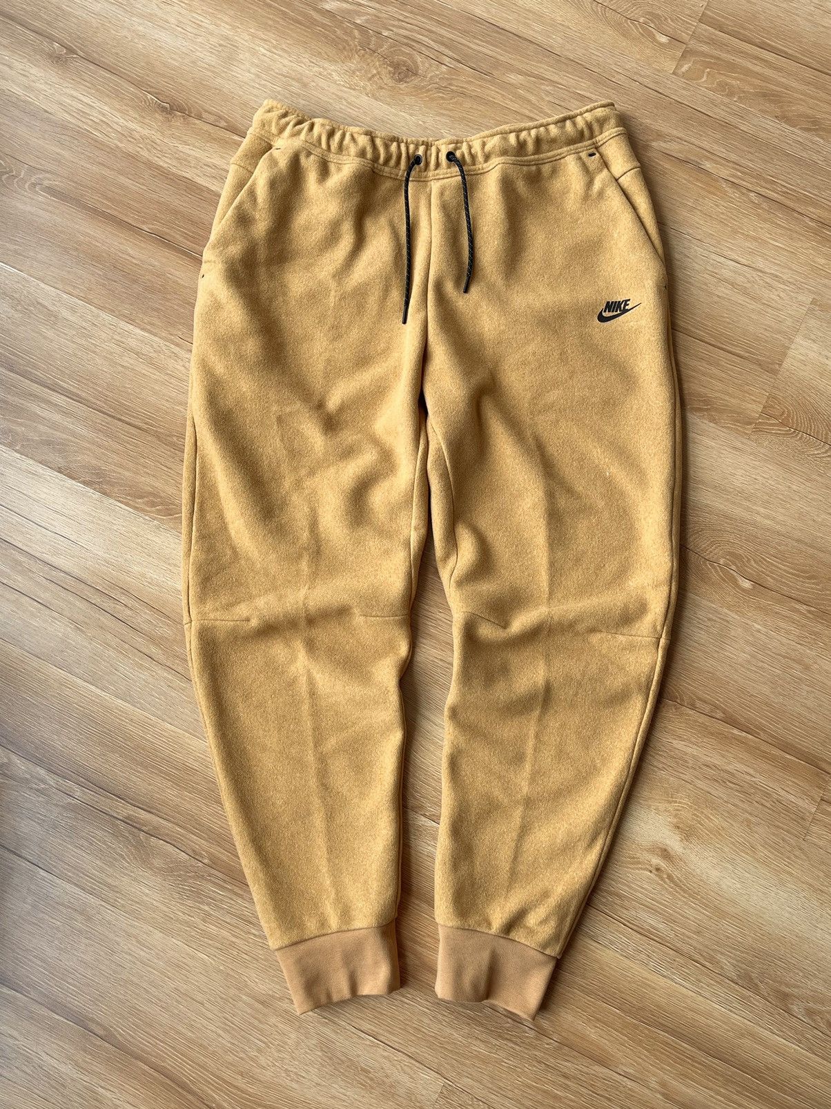 Nike NWT Nike Sportswear Tech Fleece Winterized Joggers Size XL Size US 34 / EU 50 - 2 Thumbnail