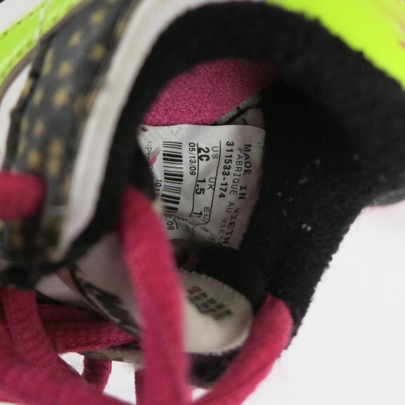Nike Infant 2C Nike Dunk Low Volt Pink Stars Safari Shoes Size US 5 / EU 37 - 8 Thumbnail