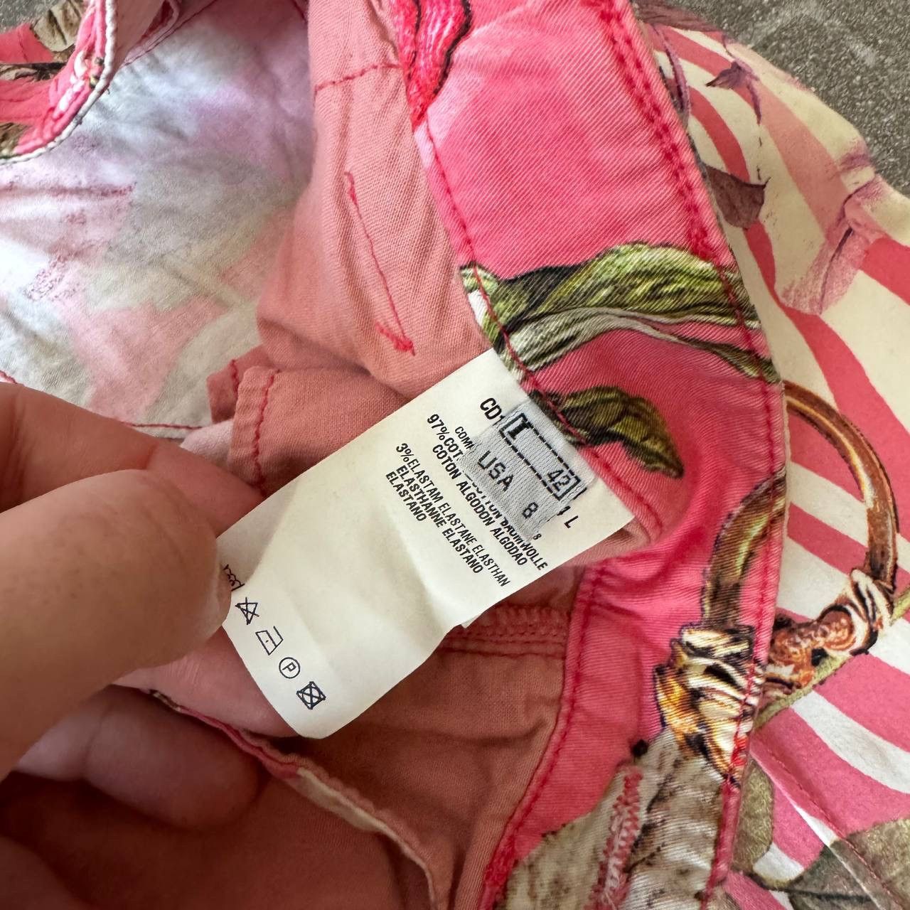 Roberto Cavalli Roberto Cavalli Multicolour Floral Y2K Capri Pants Size 28" / US 6 / IT 42 - 13 Thumbnail