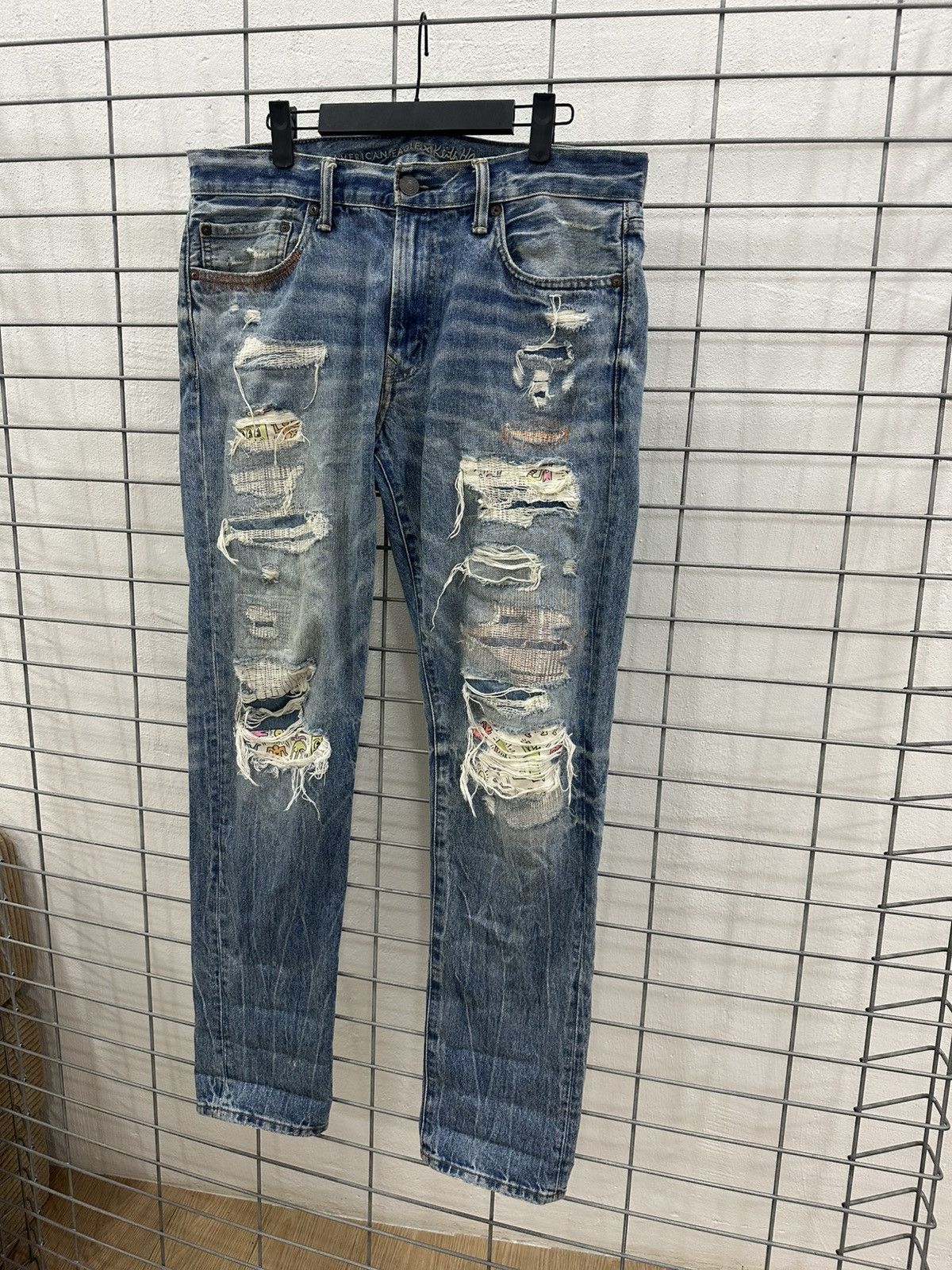 Keith Haring Rare Beautiful Keith Haring X American Eagle Patchwork Jeans Size US 32 / EU 48 - 3 Thumbnail