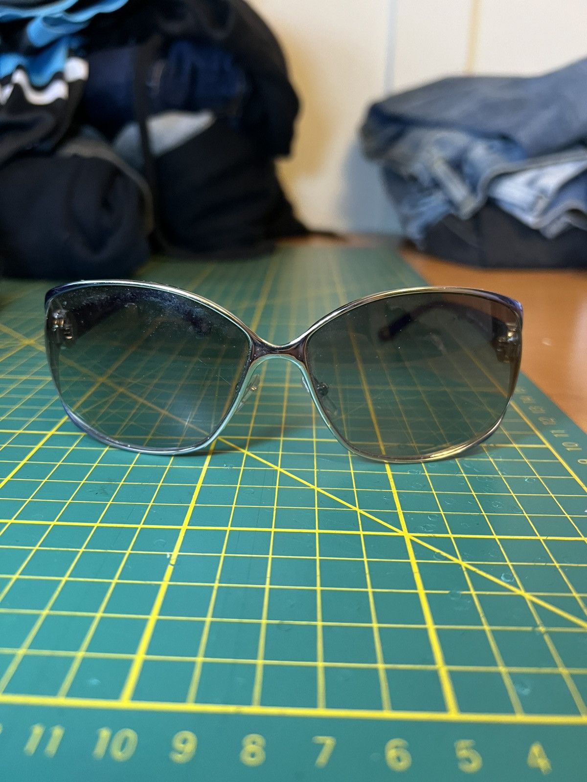 Versace Versace Red/Brown & Pink Medusa Icon Aviator Sunglasses Size ONE SIZE - 3 Thumbnail