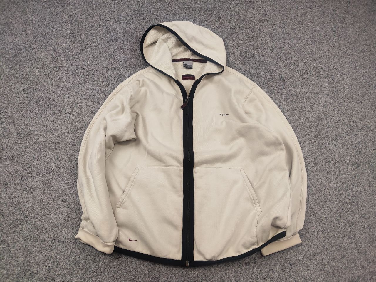 Nike Vintage 90's Cream Nike Embroidered Zip Hoodie Distressed Size US M / EU 48-50 / 2 - 3 Thumbnail
