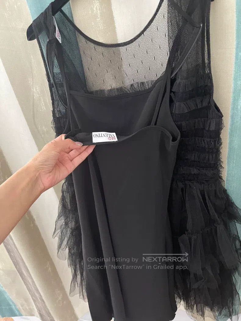 Valentino Valentino dress Size M / US 6-8 / IT 42-44 - 4 Thumbnail