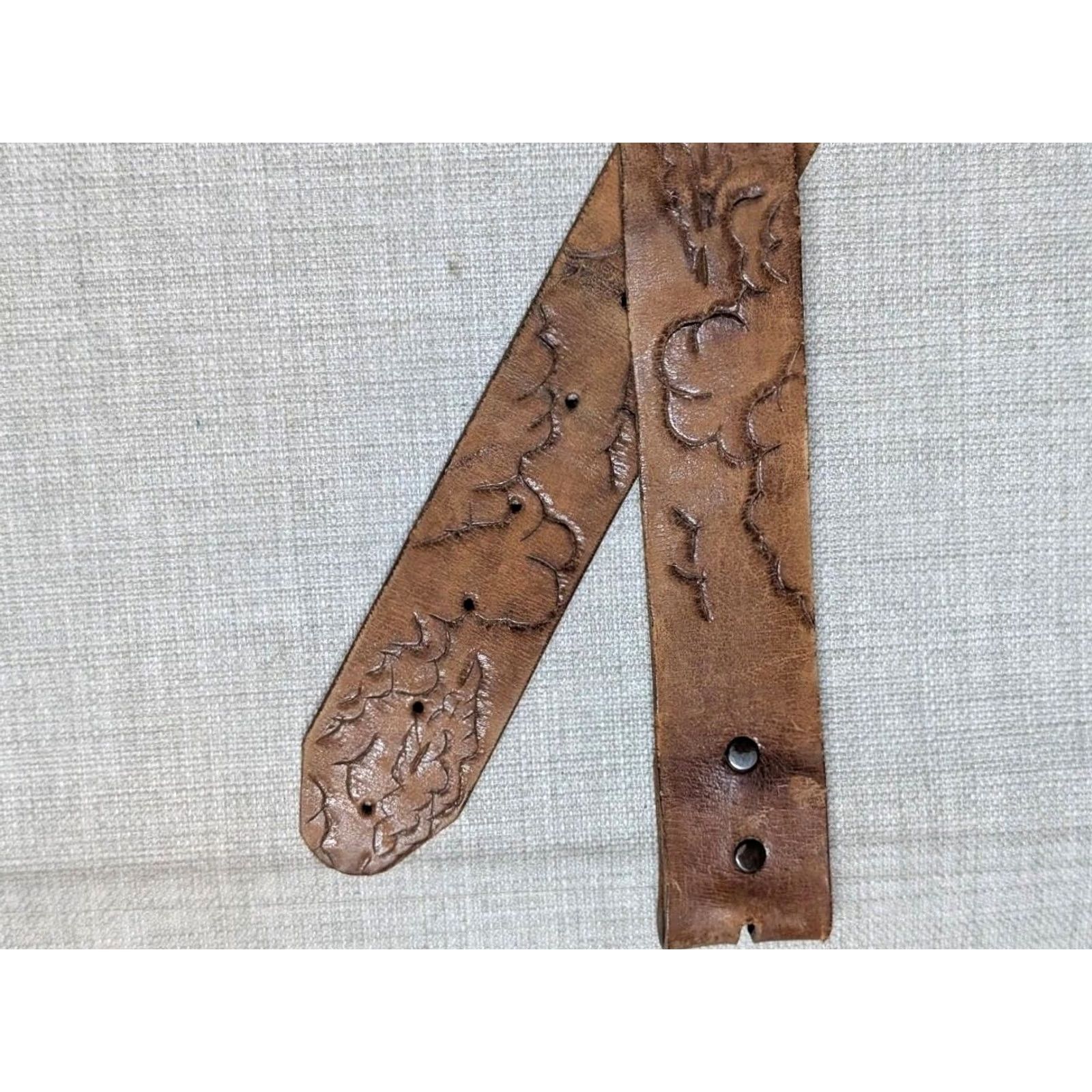 Vintage VINTAGE handcrafted western belt belt 36 brown leather cowhide Mens 36 belt Western Buckle 1970s Birds Clouds Sky Size 36 - 2 Thumbnail