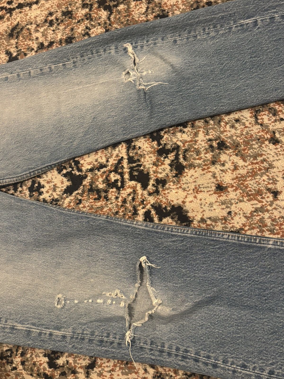 Levi's 1980s Levi's 501xx Distressed Light Wash Blue Jeans 32 x 30 Size US 32 / EU 48 - 13 Thumbnail