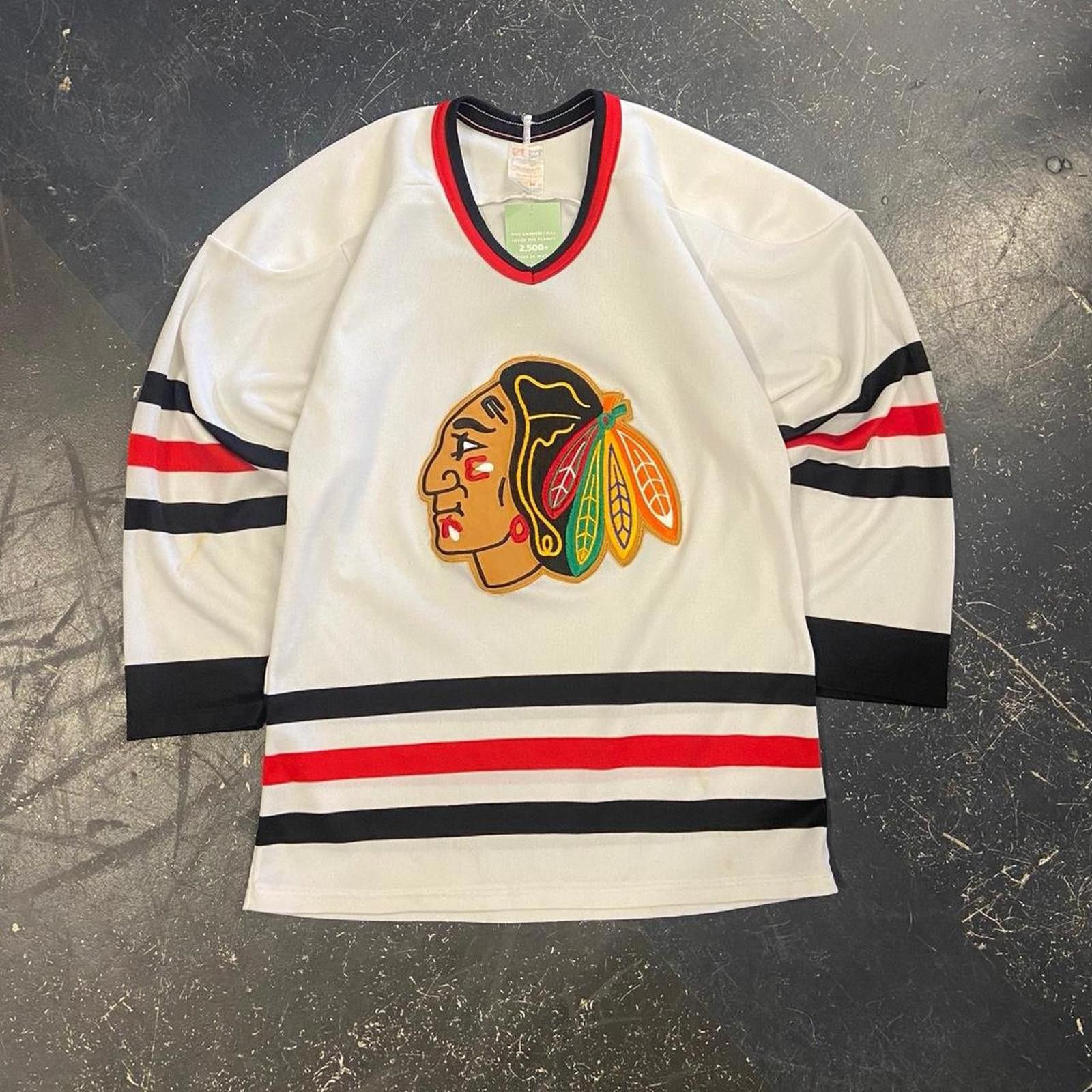 NHL Vintage 90s CCM Chicago Blackhawk’s NHL Jersey Size US S / EU 44-46 / 1 - 1 Thumbnail