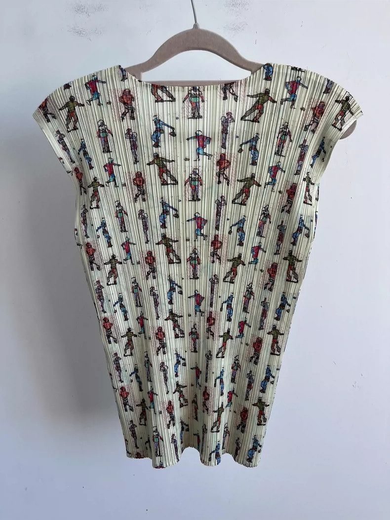 Issey Miyake Issey Miyake size:3 Sports Little Person vest Size S / US 4 / IT 40 - 2 Thumbnail