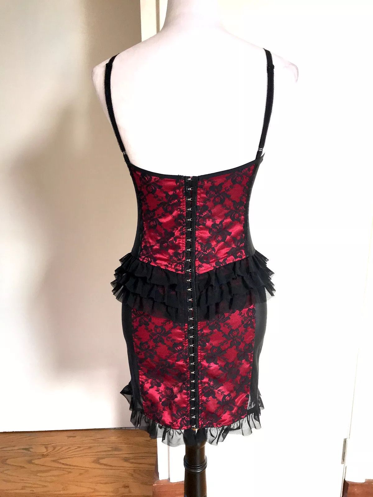 Lip Service Lip Service Vintage Vaudeville Vamps Lace & Mesh Dress XS Size XS / US 0-2 / IT 36-38 - 6 Thumbnail