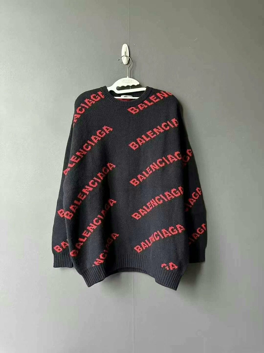 Balenciaga balenciaga black logo knit sweater Size US S / EU 44-46 / 1 - 1 Thumbnail