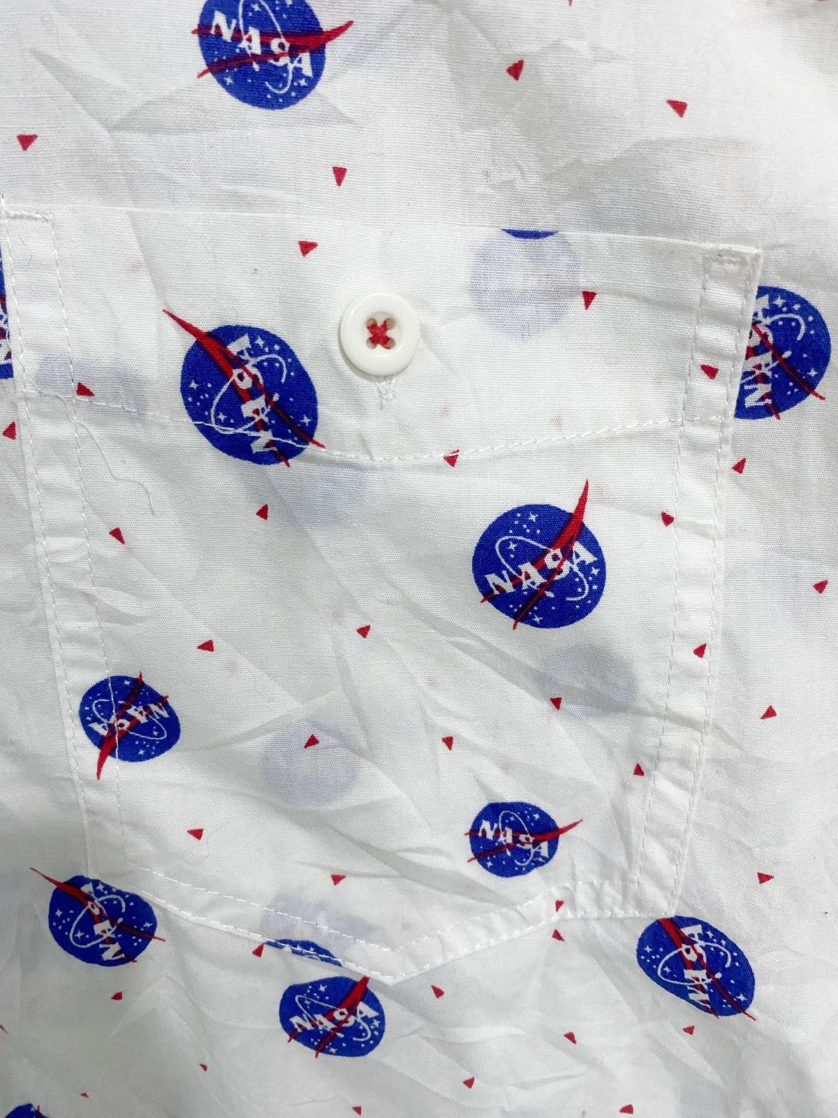 Japanese Brand BuzzAldrin Nasa Logo Over Print Button Up Shirt Size US M / EU 48-50 / 2 - 5 Thumbnail