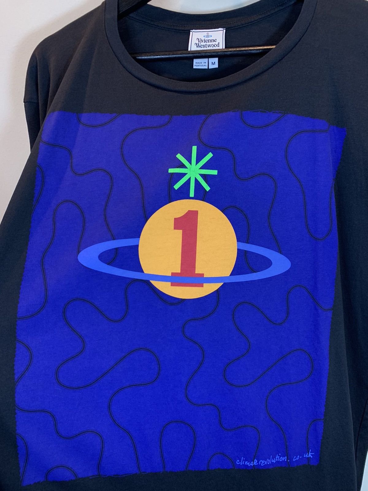 Designer × Vivienne Westwood *RARE* Vivienne Westwood Art Climate Revolution T-Shirt Size US M / EU 48-50 / 2 - 2 Thumbnail