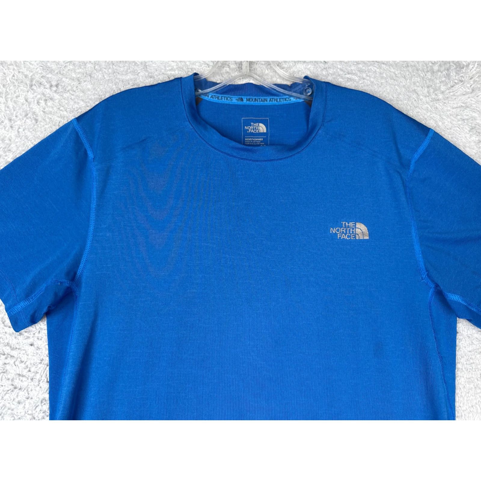 The North Face The North Face Shirt Men M Blue 100% Polyester Short Sleeve Crew Neck All Seasons Moisture Wicking T-Shirt Regular Mens Size US M / EU 48-50 / 2 - 4 Thumbnail