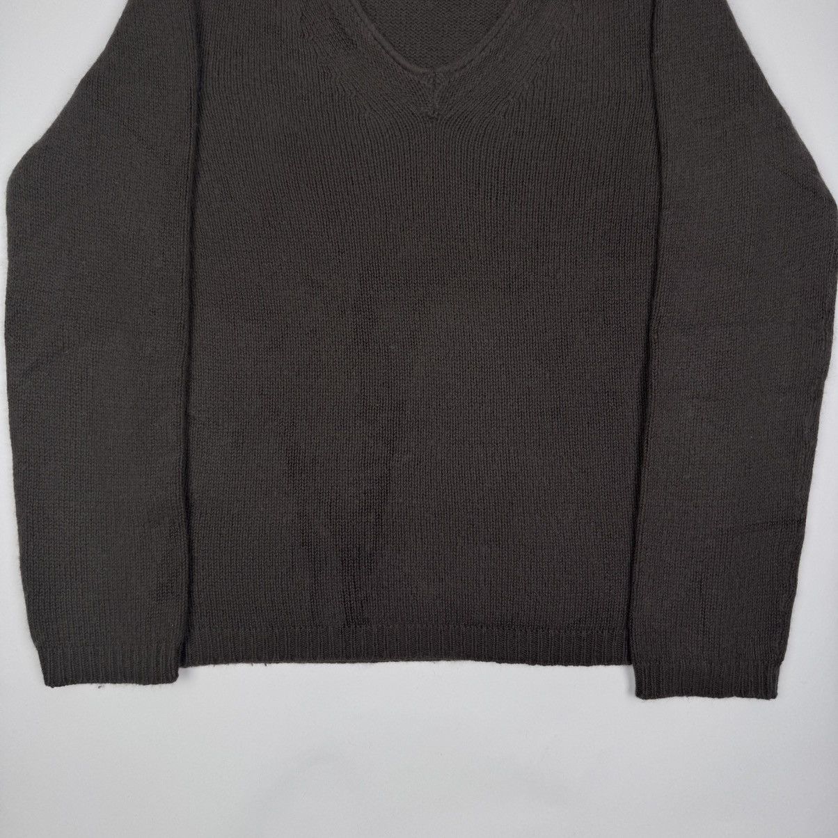 Gucci Gucci By Tom Ford Brown Angorra/Silk Knit V-Neck Pullover Size US M / EU 48-50 / 2 - 4 Thumbnail