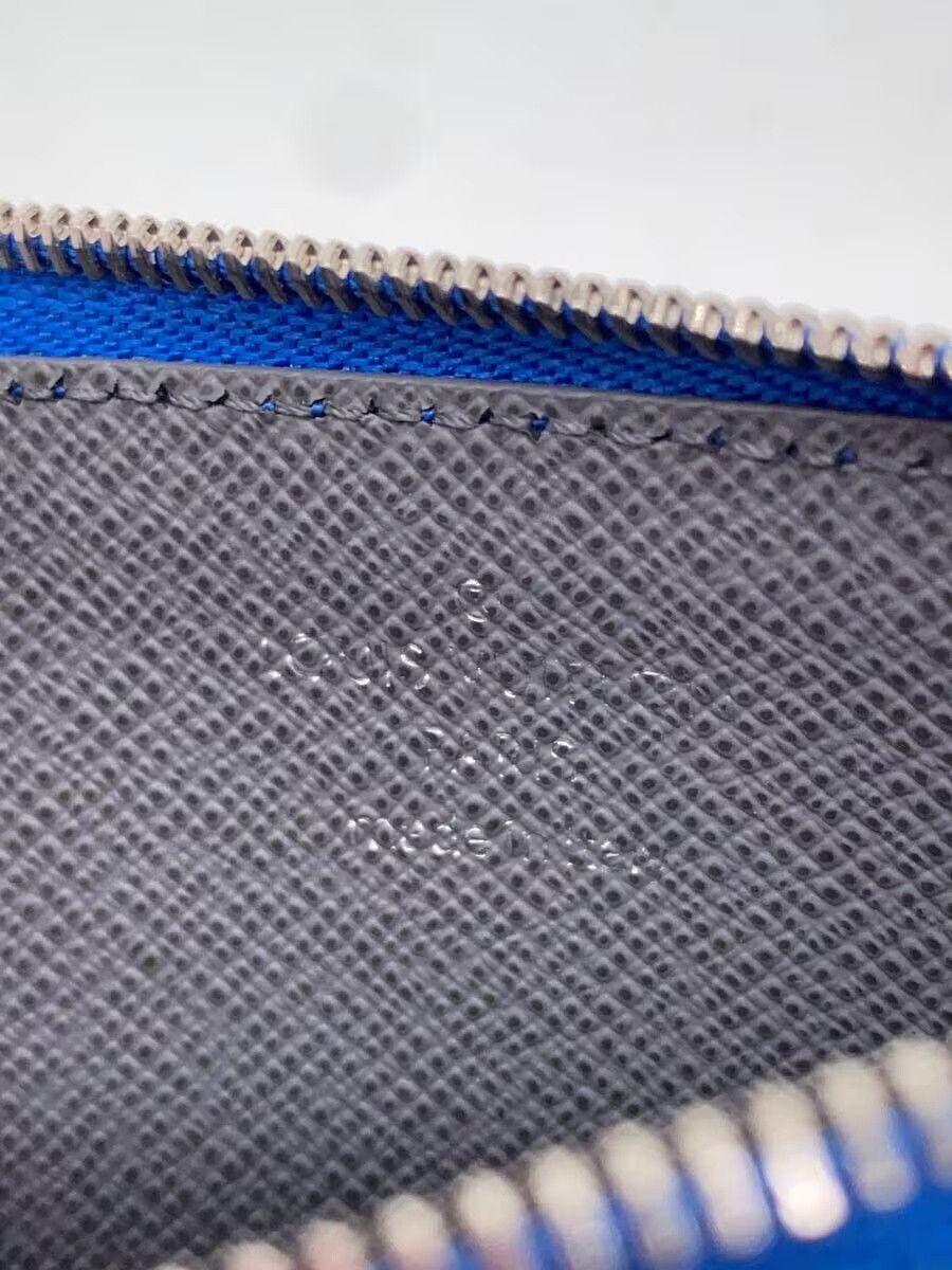 Louis Vuitton Louis Vuitton Taiga Coin And Card Holder Leather Plain Blue Size ONE SIZE - 3 Thumbnail