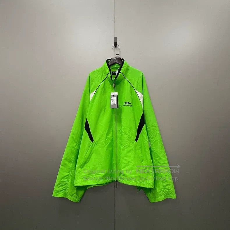 Balenciaga Balenciaga Green Letter Embroidered Logo School Uniform Size US XS / EU 42 / 0 - 1 Thumbnail