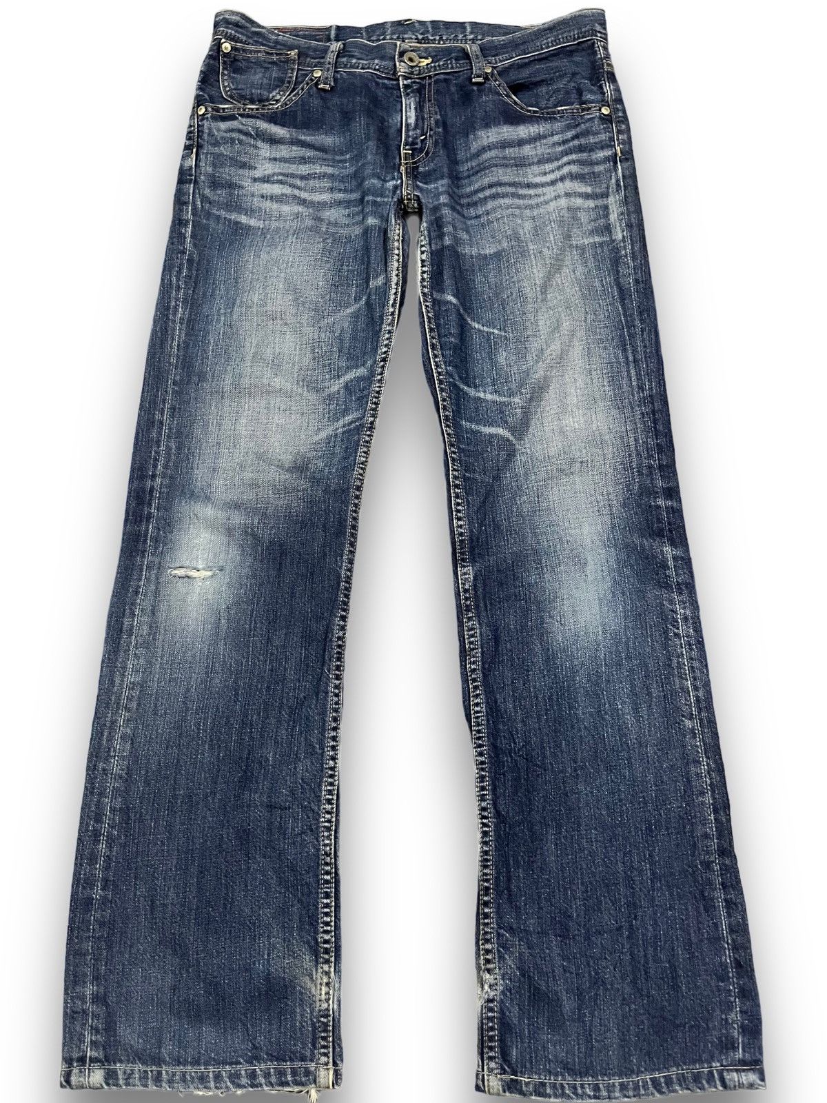 Levi's Vintage Levi’s Buckle Denim Size US 33 - 1 Thumbnail