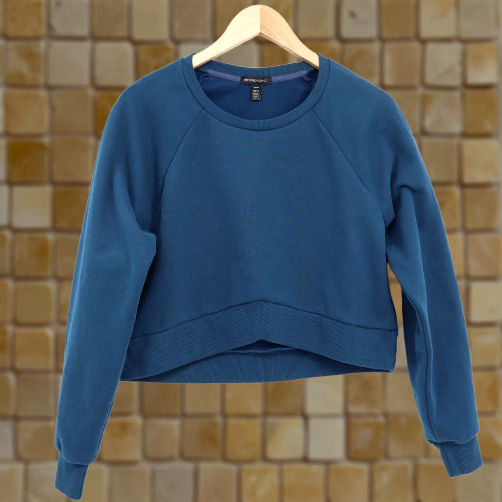 Beyond Yoga Beyond Yoga Sweatshirt Pullover Crew Neck Long Sleeve Blue Gem S Women’s Regular Size S / US 4 / IT 40 - 1 Thumbnail