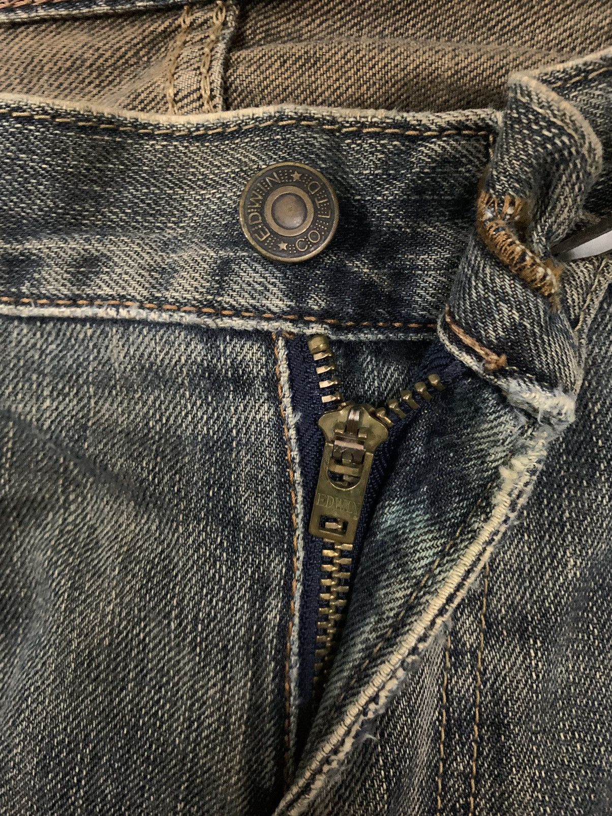 Edwin Vintage Y2K Edwin 403 Yellow Mud Wash Loose Distressed Jeans Size US 35 - 4 Thumbnail
