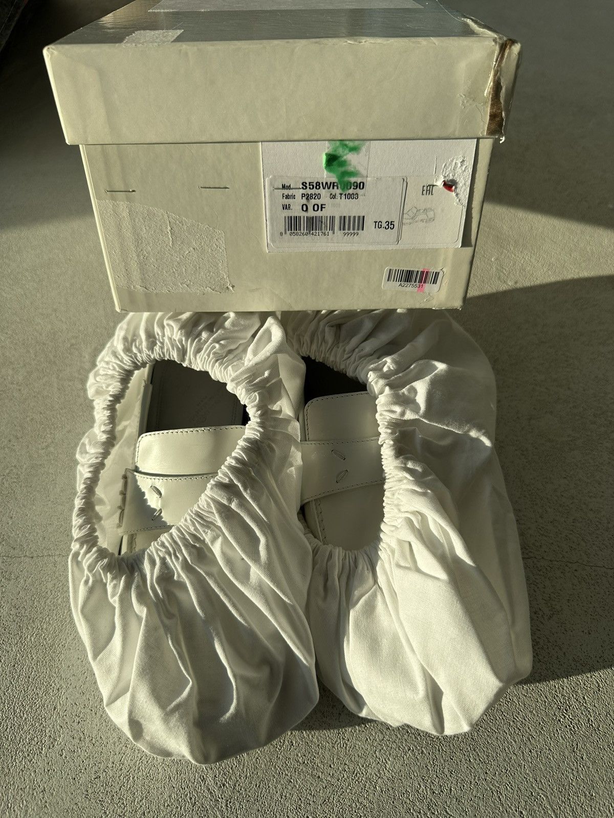 Maison Margiela Maison Margiela White Stitch Leather ‘Camden’ Penny Loafers Size US 5 / IT 35 - 7 Thumbnail