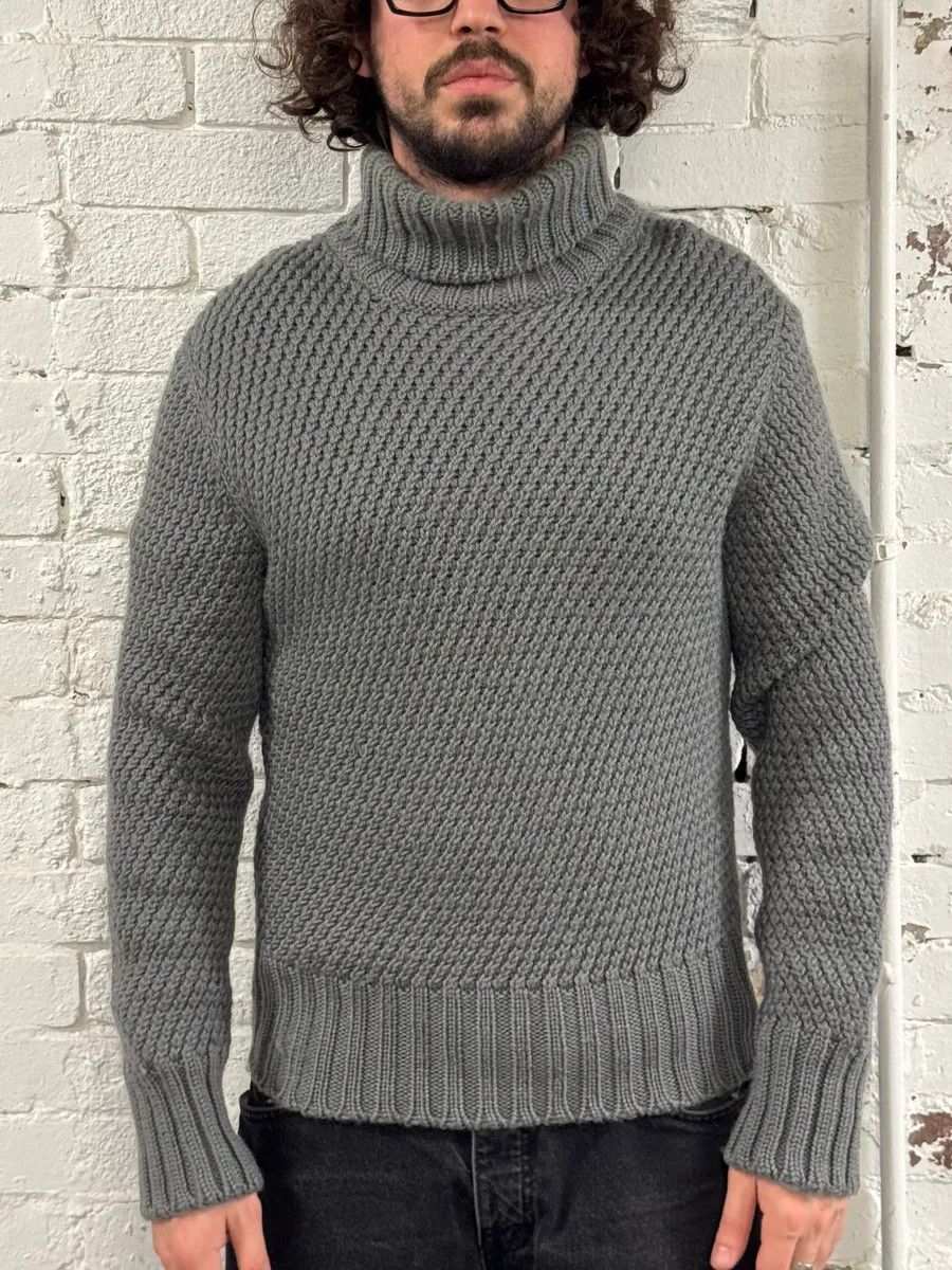Gucci 2000s Gucci Wool Grey Knitted Turtleneck Sweater Size US M / EU 48-50 / 2 - 2 Thumbnail