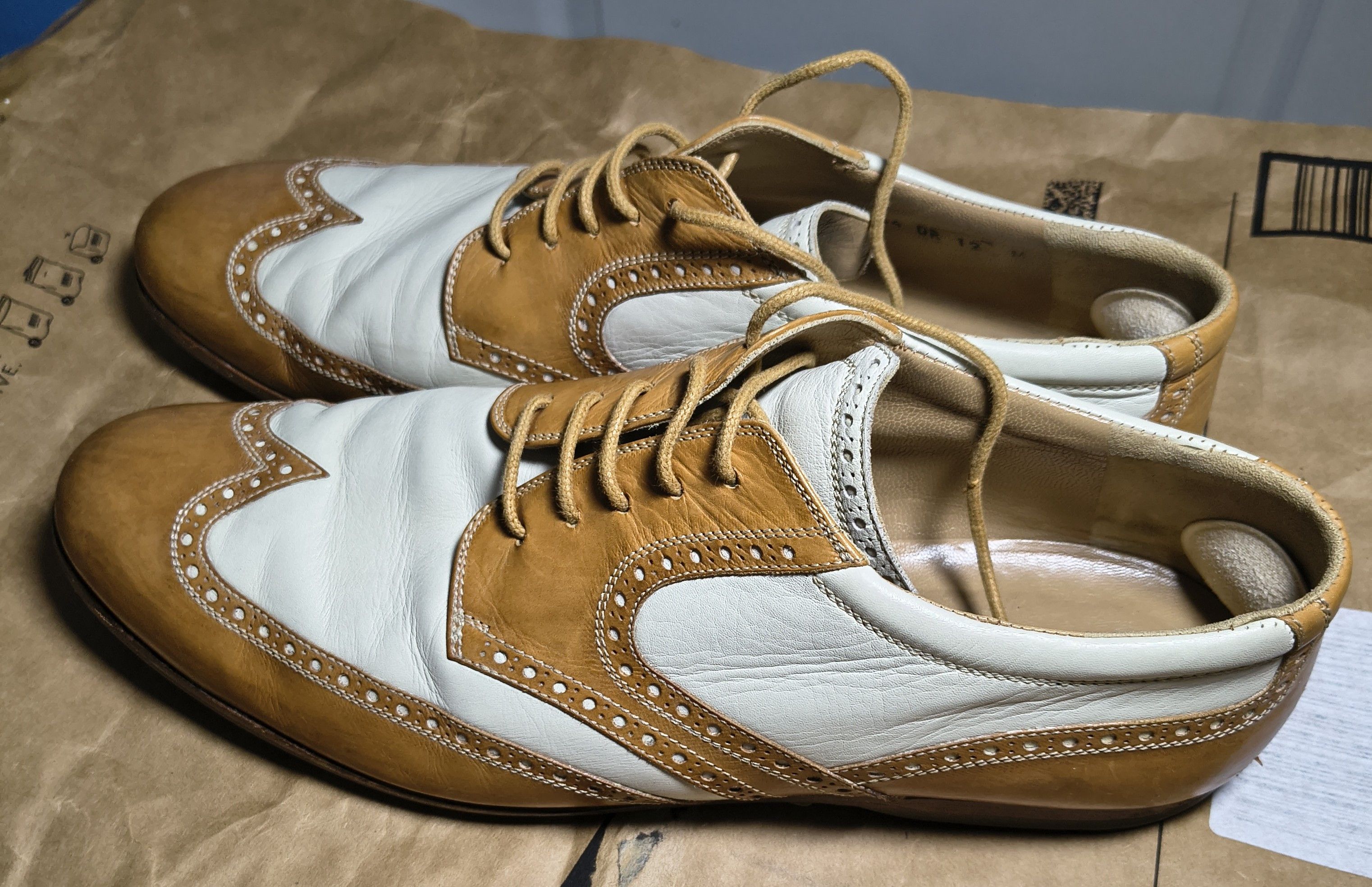 Other Lorenzo Banfi Milano Men Two Tone Brogue dress shoes Size 12 Size US 12 / EU 45 - 3 Thumbnail
