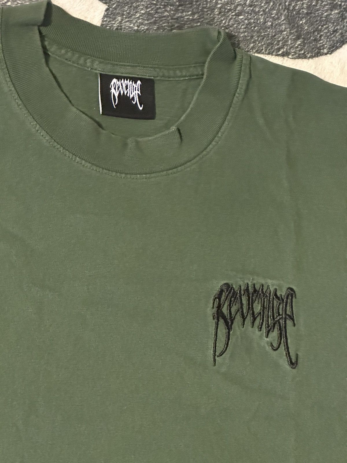 Revenge Revenge dark green basic Tee L Size US L / EU 52-54 / 3 - 2 Thumbnail