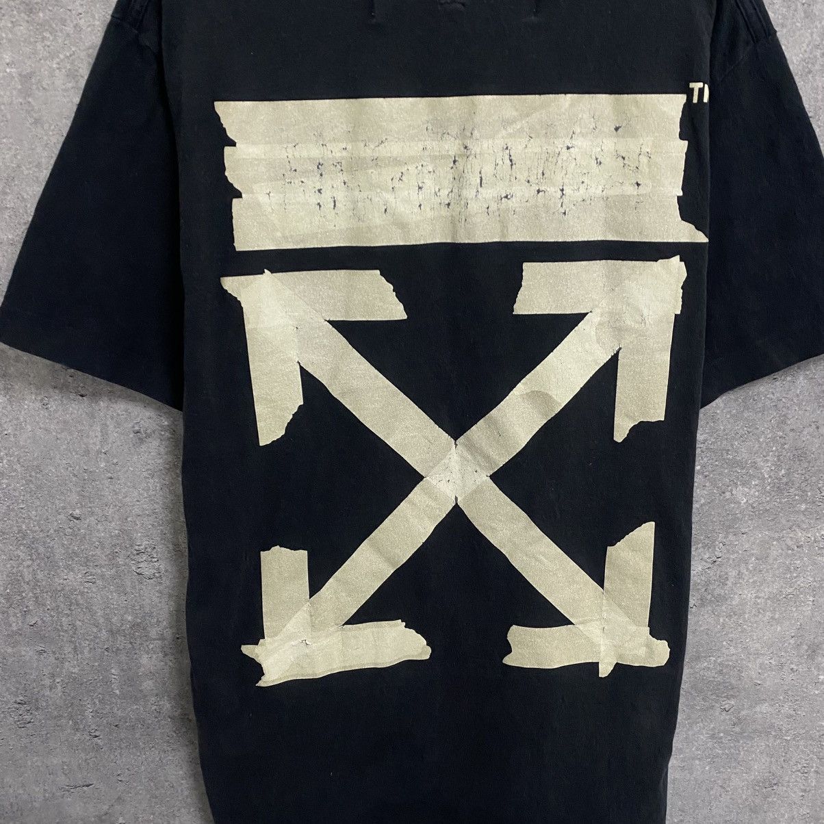 Off-White Off White T-Shirt Big Logo Size US M / EU 48-50 / 2 - 10 Thumbnail